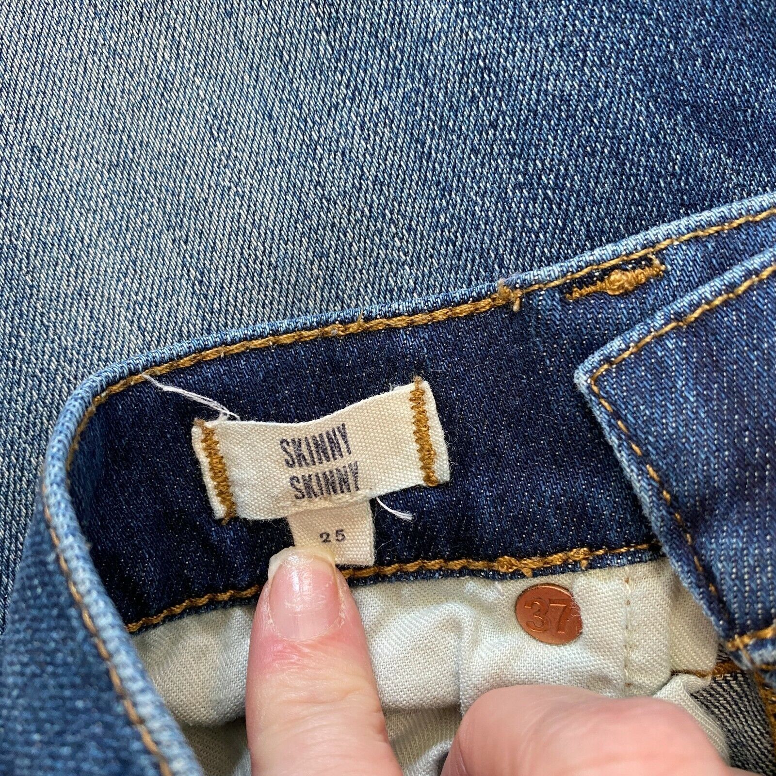 Madewell Madewell Midrise Skinny Medium Wash Whiskered Jeans 25 Size 25" / US 0 / IT 36 - 5 Thumbnail