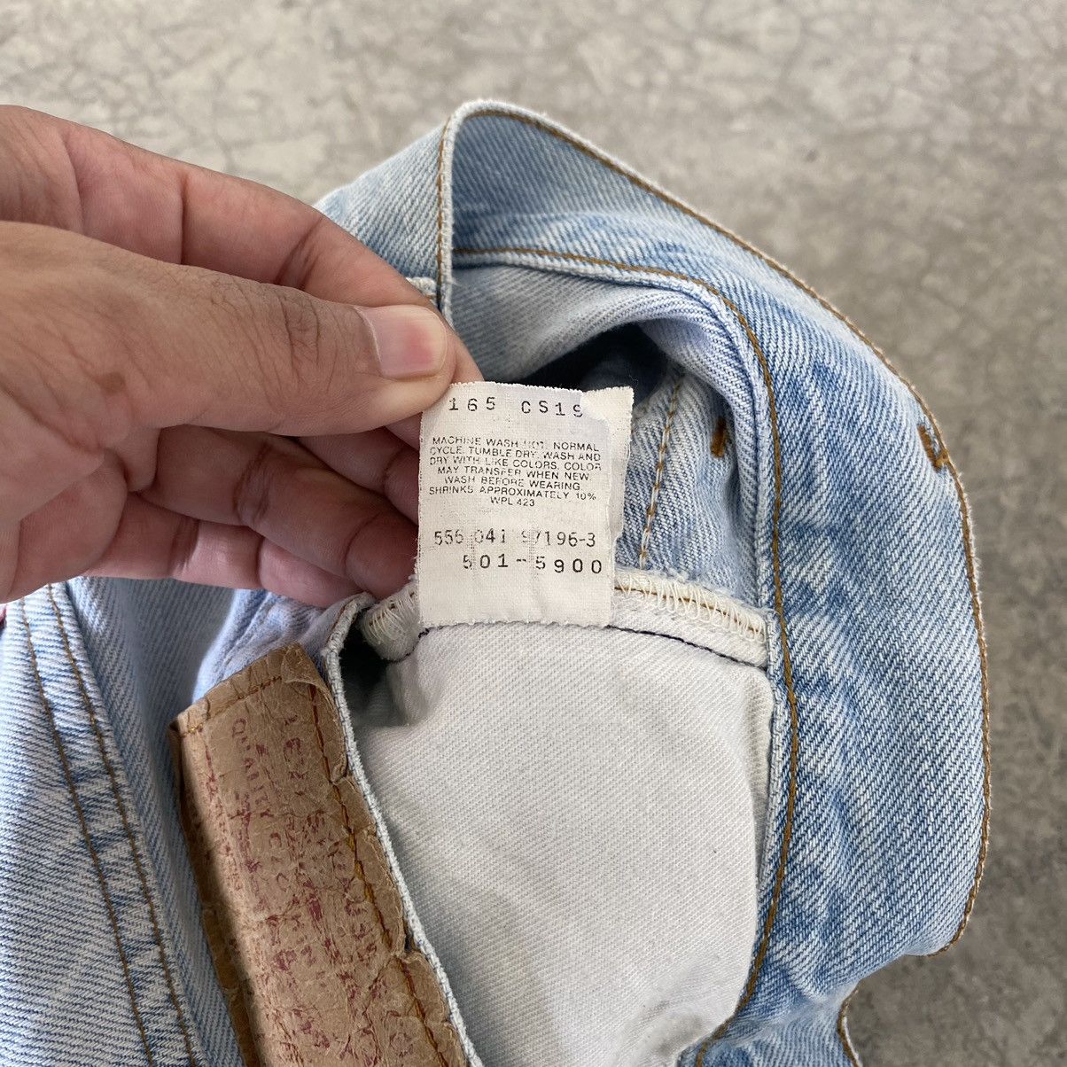 Levi's Size 29x29.5 Vintage Late 80’s Levis 501 Light Blue Jeans Size US 29 - 22 Thumbnail