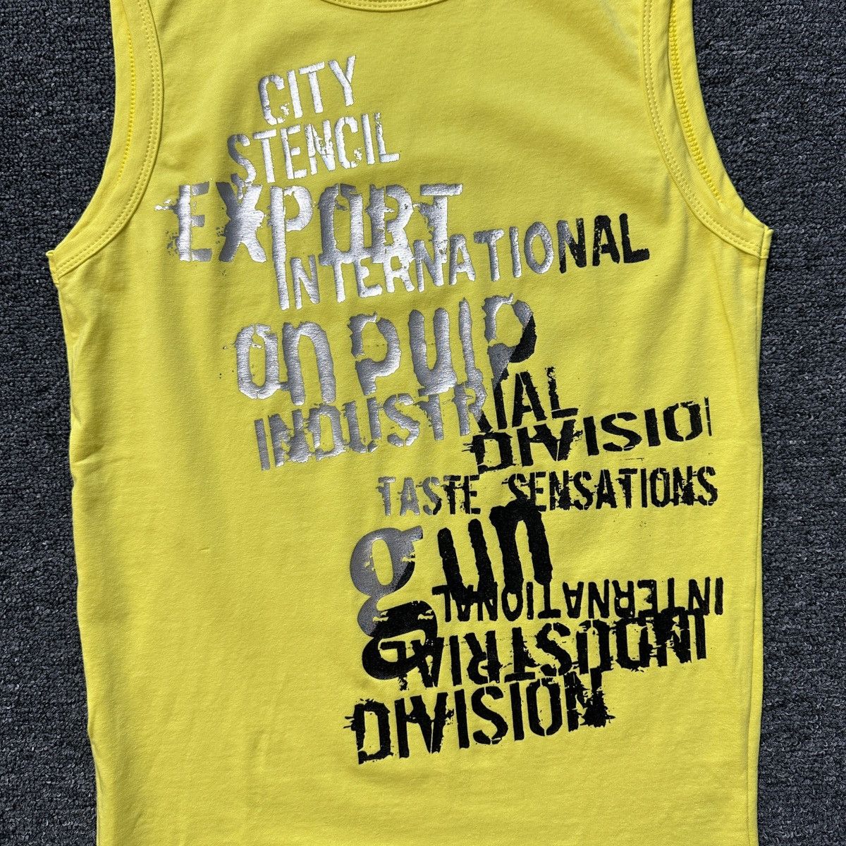 Vintage Vintage Y2K Driver Printed Slim Stretch Tank Top Size US S / EU 44-46 / 1 - 3 Thumbnail