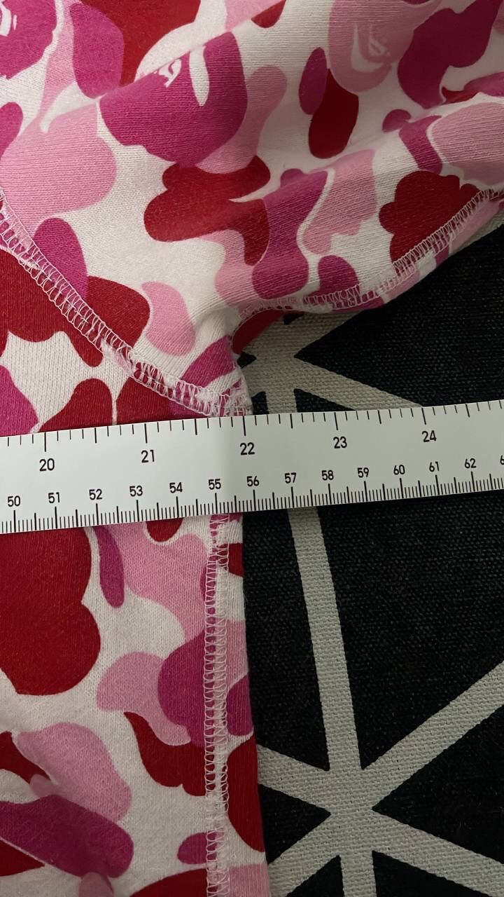 Bape A Bathing Ape Bape Crewneck Pink Camo Sweatshirt Size US L / EU 52-54 / 3 - 9 Thumbnail
