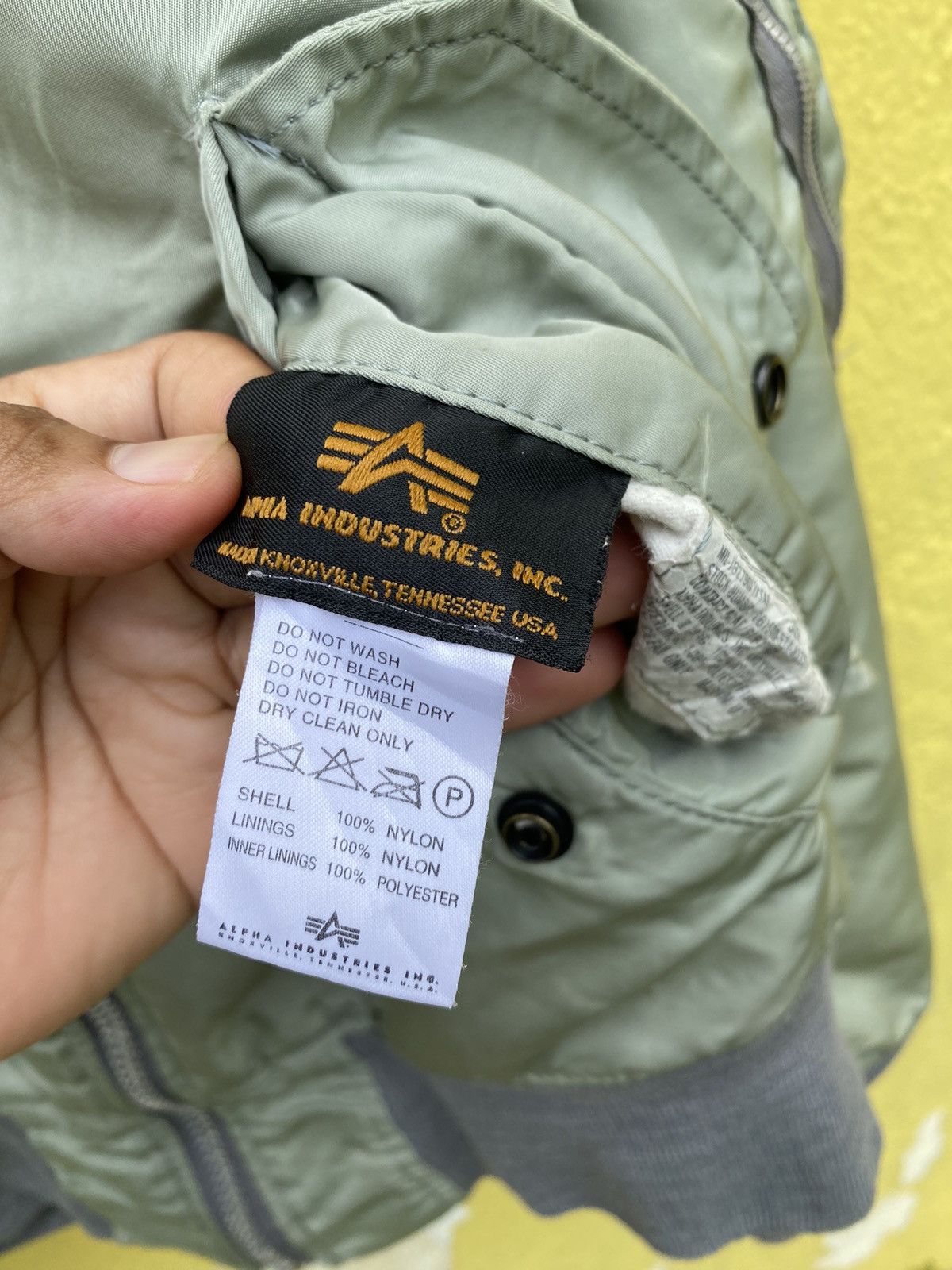 Alpha Industries Vintage ma-1 Alpha industries bomber jacket Size US M / EU 48-50 / 2 - 20 Thumbnail
