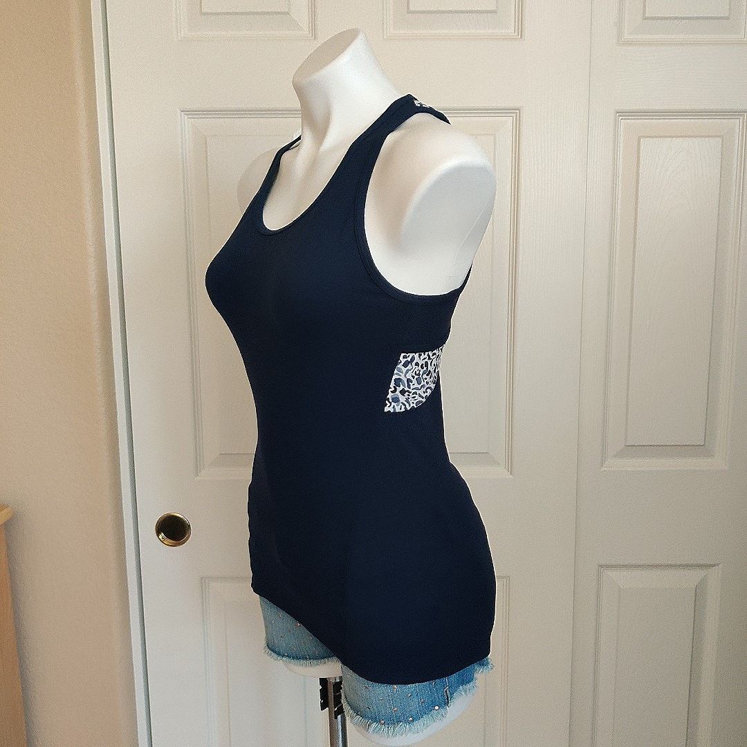 Athleta Mix Inversion navy & white cheetah print athletic tank top Size XS / US 0-2 / IT 36-38 - 3 Thumbnail