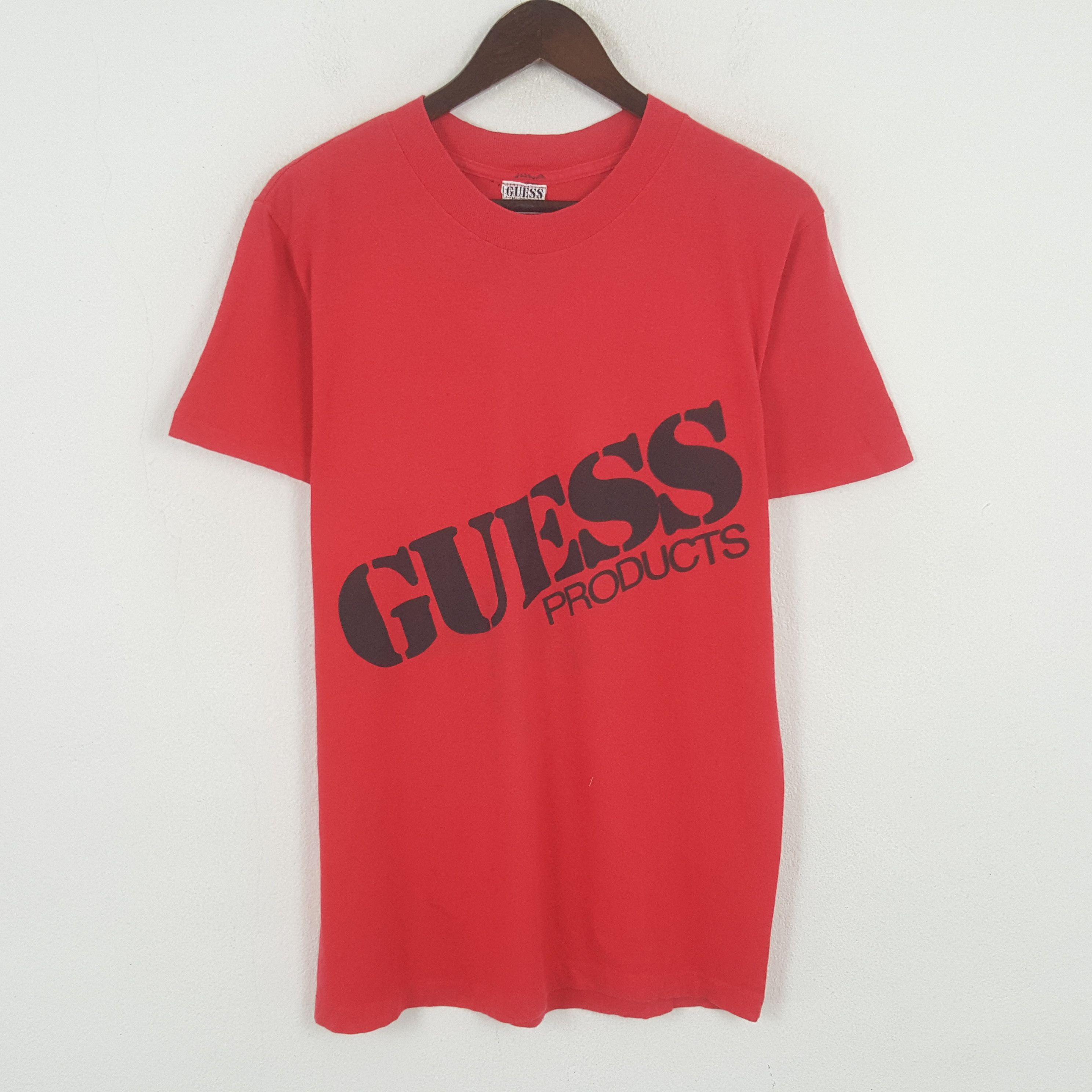 Guess Vintage Guess Products Tshirt Size US M / EU 48-50 / 2 - 1 Thumbnail