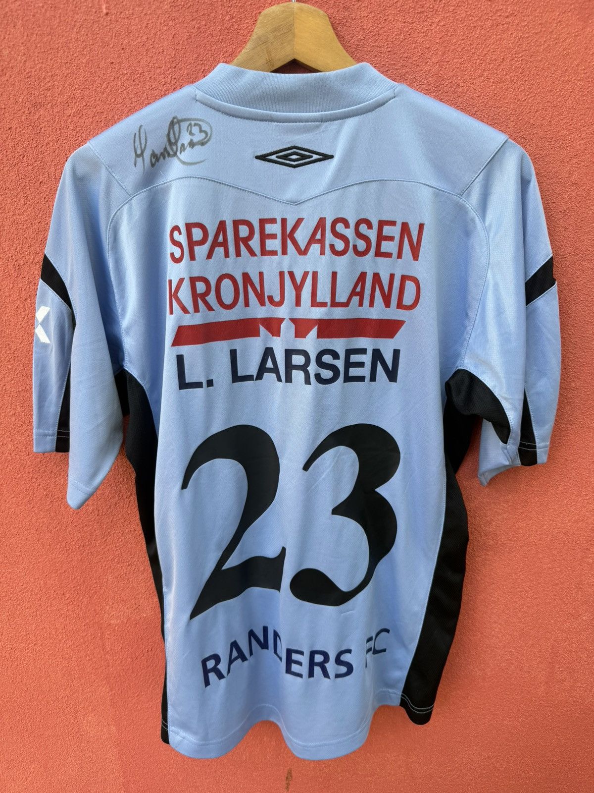 Umbro Matchworn Randers FC x L.Larsen 23 Size US M / EU 48-50 / 2 - 9 Thumbnail