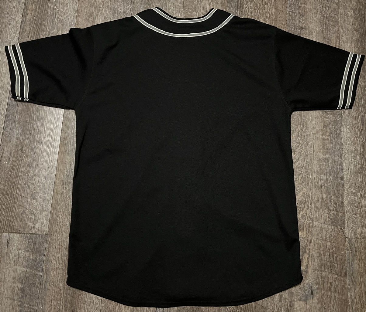 Cadillac × Steve And Barrys × Vintage Vintage Steve Barry’s Cadillac Escalade Jersey size Medium Size US M / EU 48-50 / 2 - 4 Thumbnail