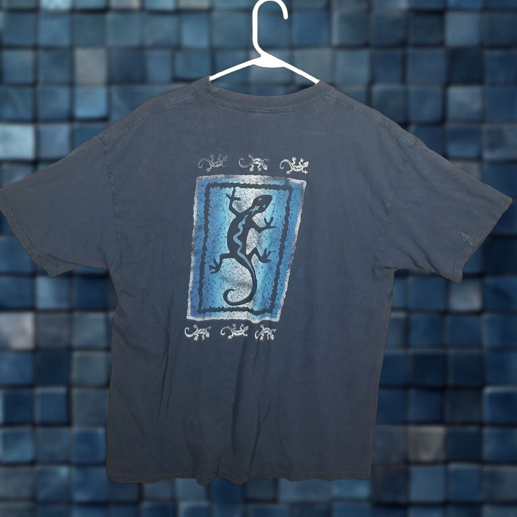 Vintage VINTAGE YachtClub Men's T-Shirt XL Blue Moab Utah Lizard Graphic Souvenir Tee Short Sleeve Cotton Travel Nature Animals Size US XL / EU 56 / 4 - 1 Thumbnail