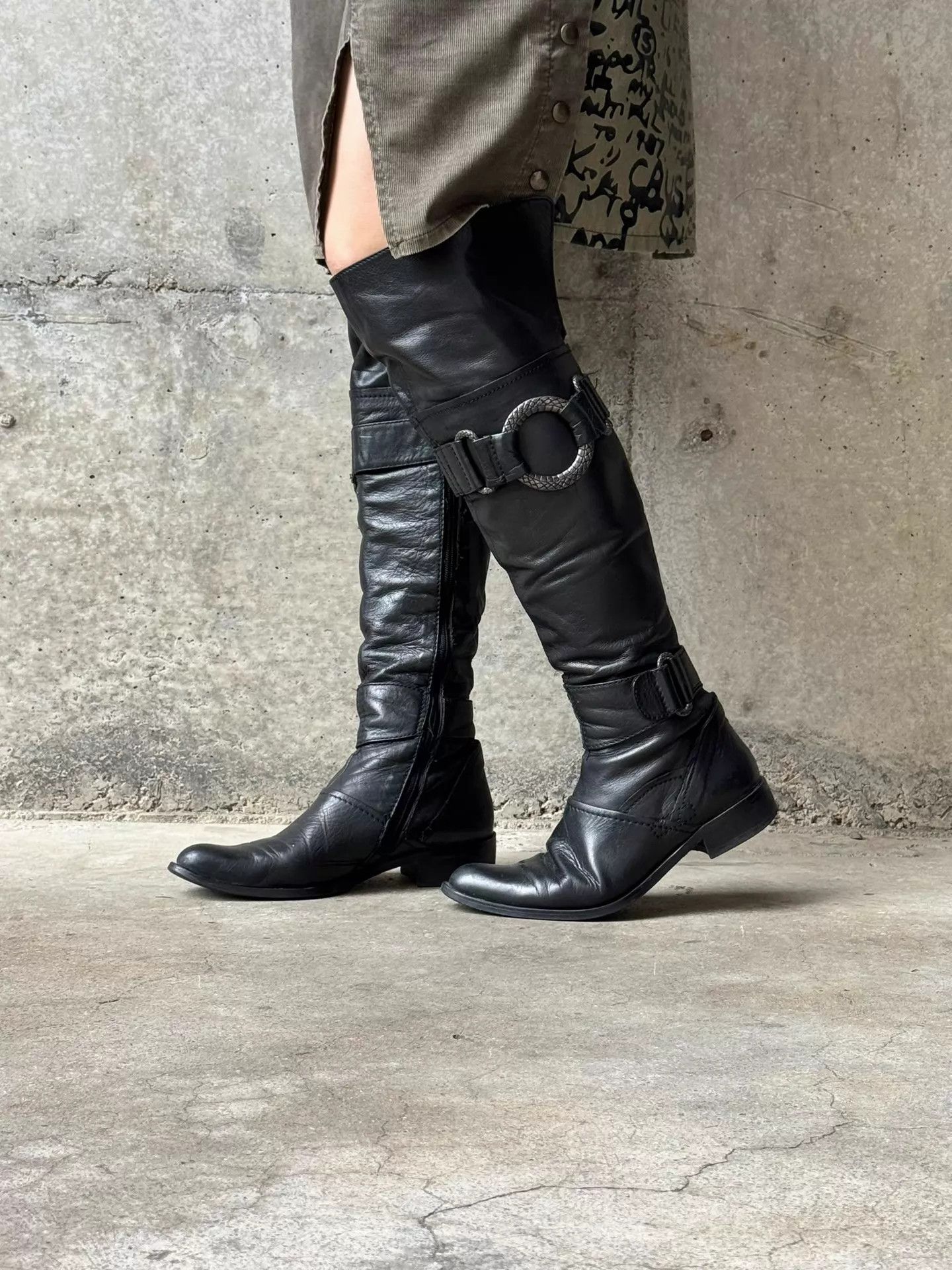 Rigards Regard Pointed Toe Cuffed Moto Biker Boots EU36 Size US 5.5 / IT 35.5 - 3 Thumbnail