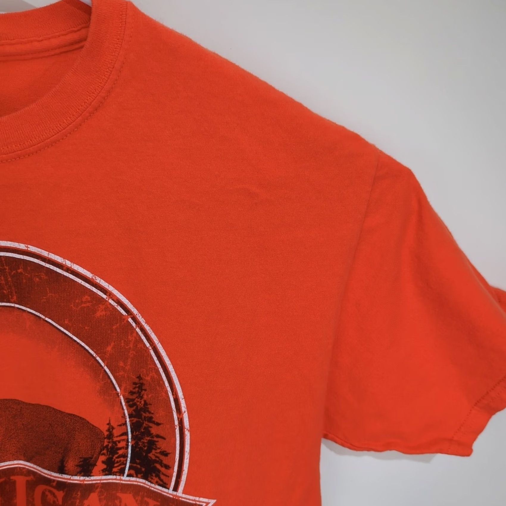 Gildan VINTAGE Michigan Deer Large T Shirt Nature Destination Hunt Orange Hunting Gildan Heavy Cotton Men L Orange Deer Logo 90s Size US L / EU 52-54 / 3 - 4 Thumbnail