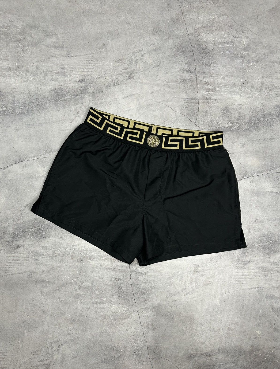 Versace Versace Greca Medusa Swim Trunks Size US 32 / EU 48 - 1 Thumbnail
