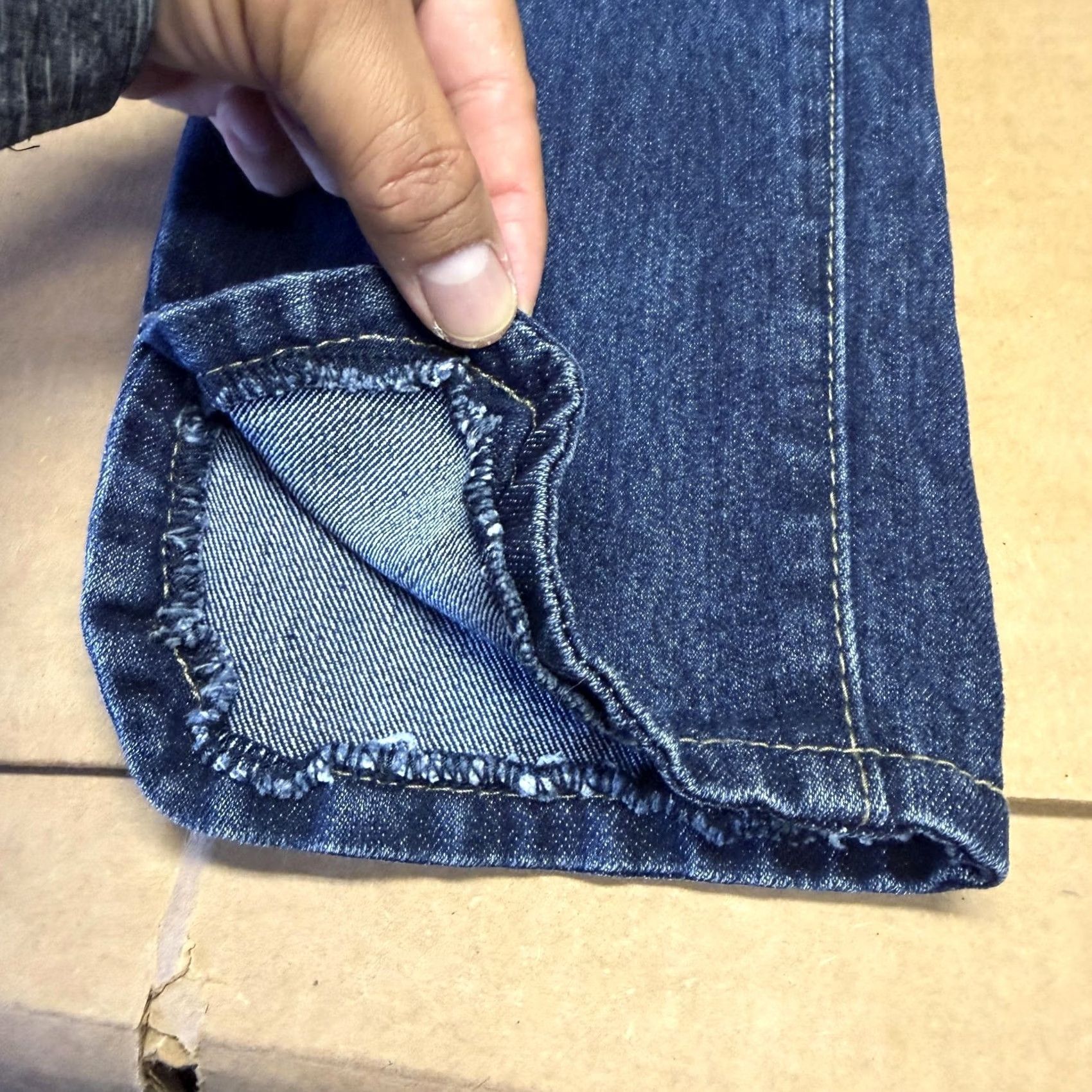 Vintage Apple Bottoms Jeans Juniors 13/14 Blue Low Rise Slim Straight Distressed Stretch Denim Jeans Size 34" / US 12 / IT 48 - 3 Thumbnail