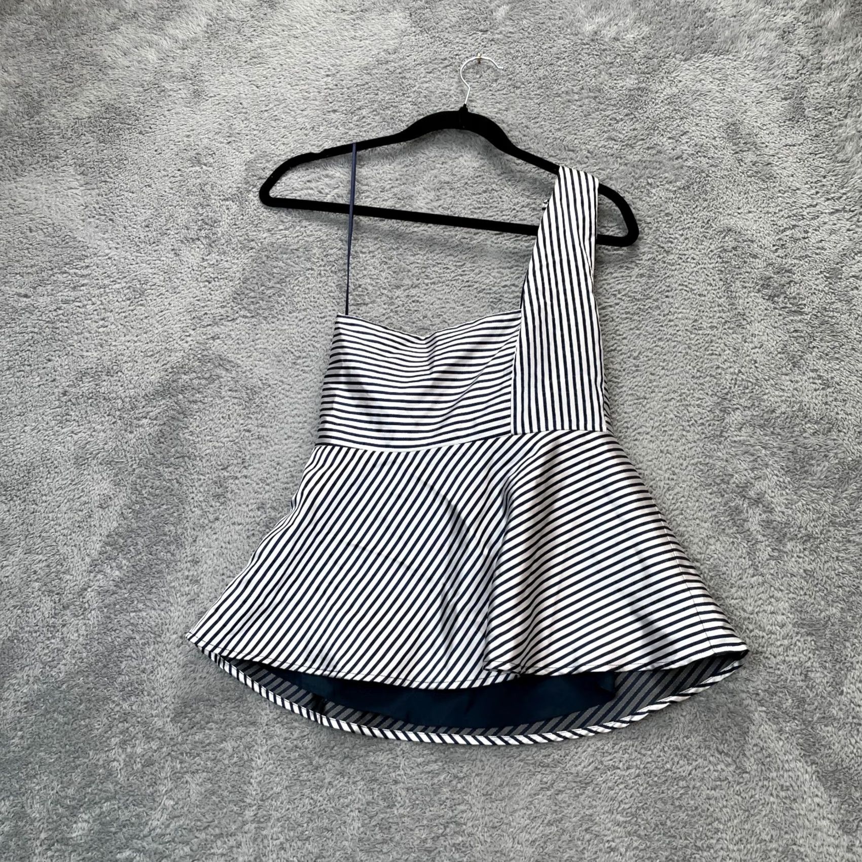 Banana Republic VINTAGE Banana Republic Top Blouse Women Gray Striped One Shoulder Lined Peplum Sleeveless 2 2 Size XS / US 0-2 / IT 36-38 - 3 Thumbnail
