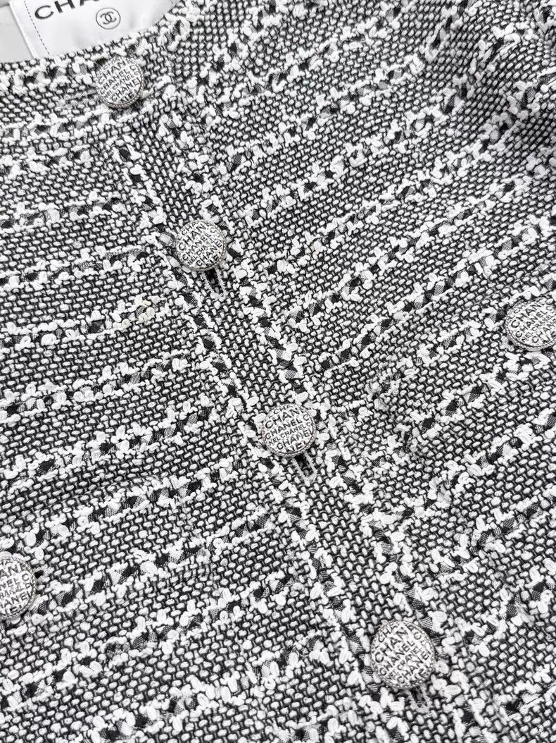 Chanel Chanel 24P black and white color block striped tweed knitt Size S / US 4 / IT 40 - 4 Thumbnail