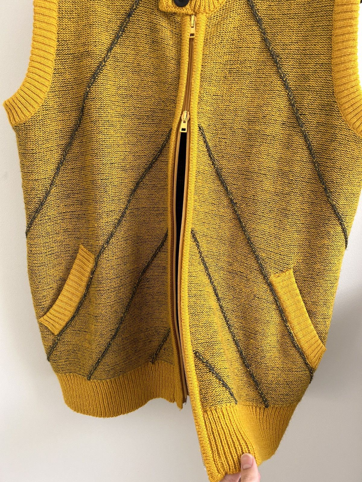 Kiko Kostadinov Kiko Kostadinov Irrera knit vest 🍮 Size US XS / EU 42 / 0 - 4 Thumbnail