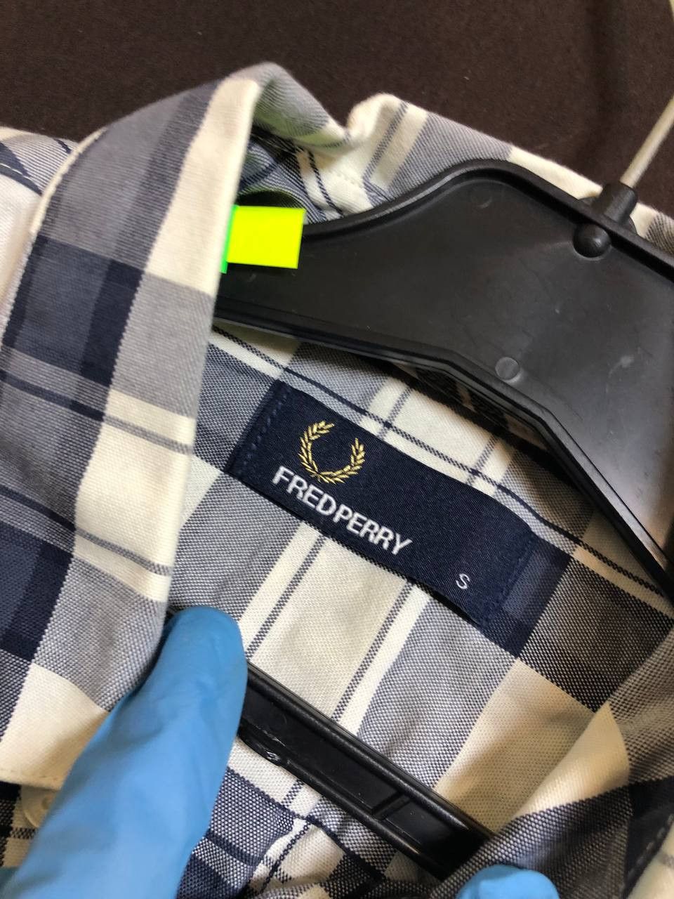 Fred Perry Fred Perry Embroidered Logo Button Up Shirt Size US S / EU 44-46 / 1 - 2 Thumbnail