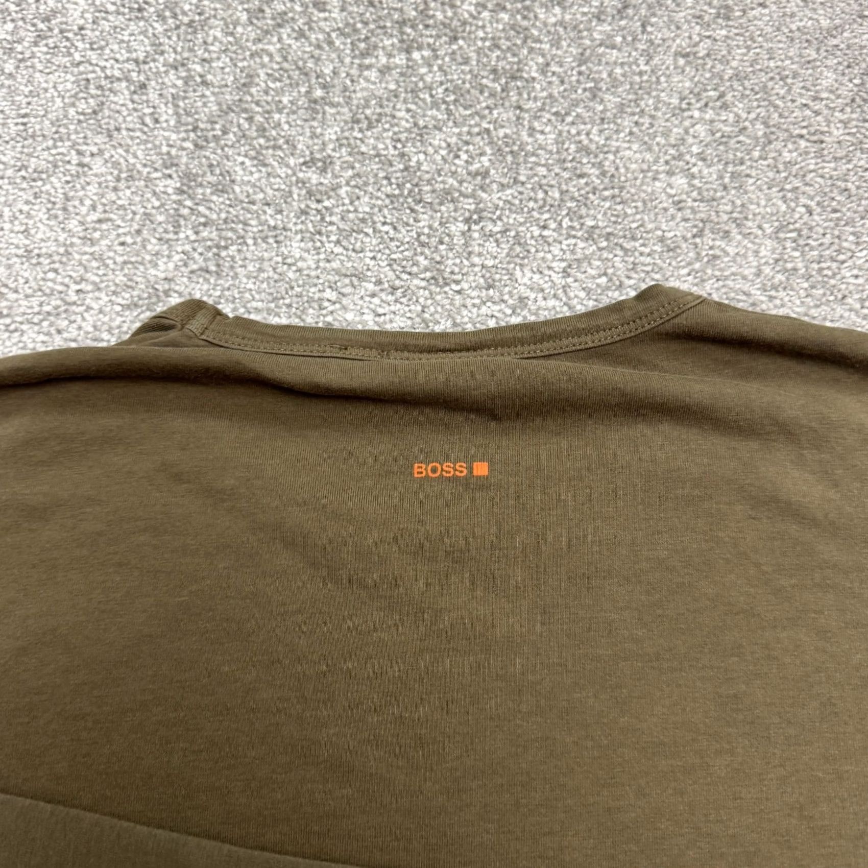 Hugo Boss VINTAGE? No. Boss Hugo Boss Long Sleeve T-Shirt Mens Large Olive Green Crew Neck Cotton Tee Size US L / EU 52-54 / 3 - 3 Thumbnail