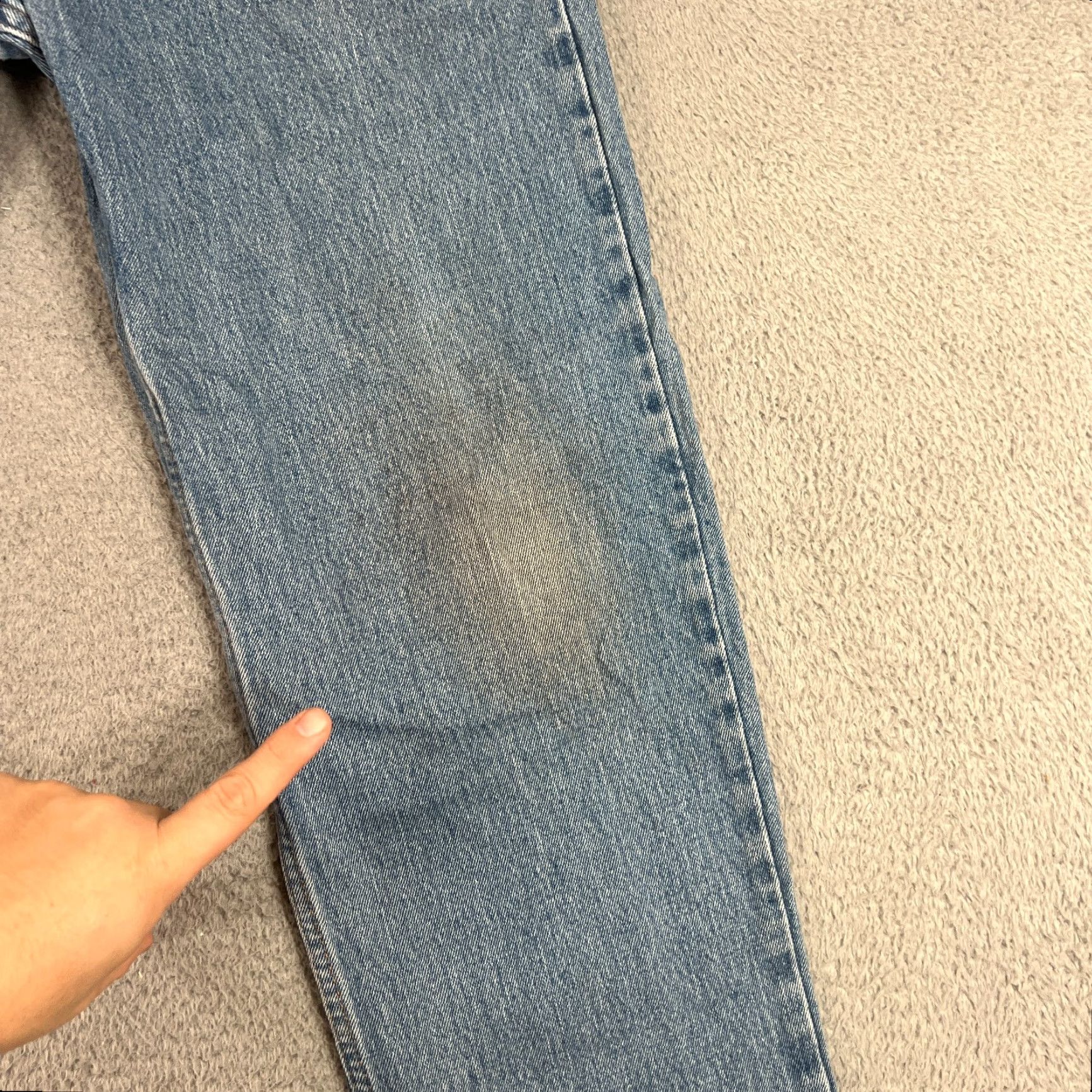 Levi's Levi's 550 Jeans Mens 36x30 Blue Relaxed Fit Denim Cotton Regular Inseam 30 Jeans Mens Blue 550 Tapered Classic Distressed Pockets Vintage N/A Size US 36 / EU 52 - 4 Thumbnail