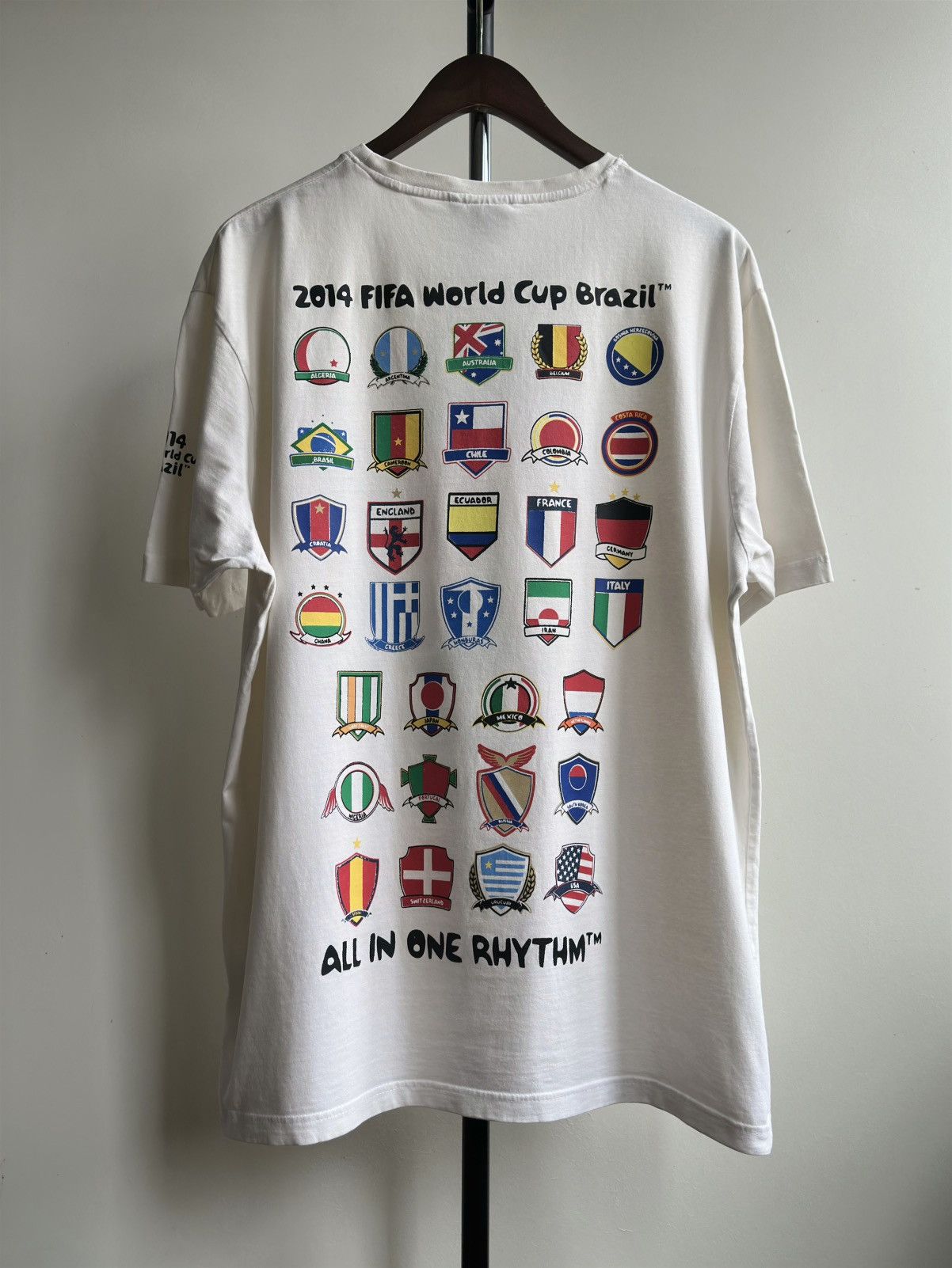 Vintage FIFA World Cup Brazil 2014 T-Shirt Size US XL / EU 56 / 4 - 1 Thumbnail