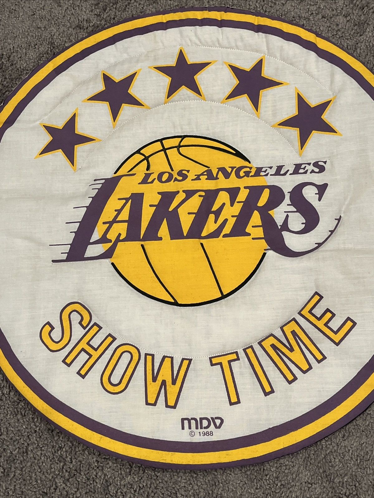 NBA × Vintage Vintage 80s Lakers Show Time Round Cloth Hanging Sign Size ONE SIZE - 3 Thumbnail