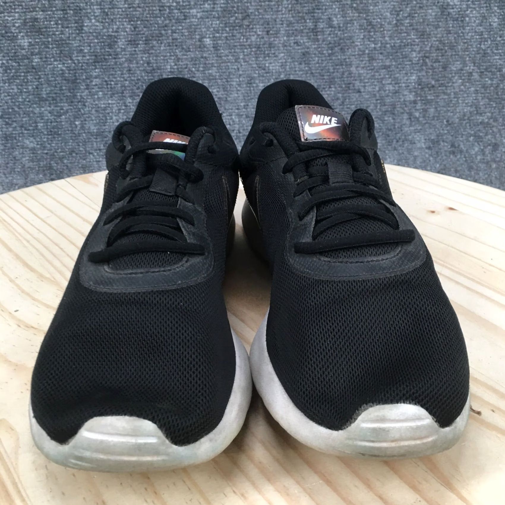 Nike Nike Shoes Womens 10 Tanjun Running Sneakers Black Lace Up Low Top Athletic Size L / US 10 / IT 46 - 7 Thumbnail