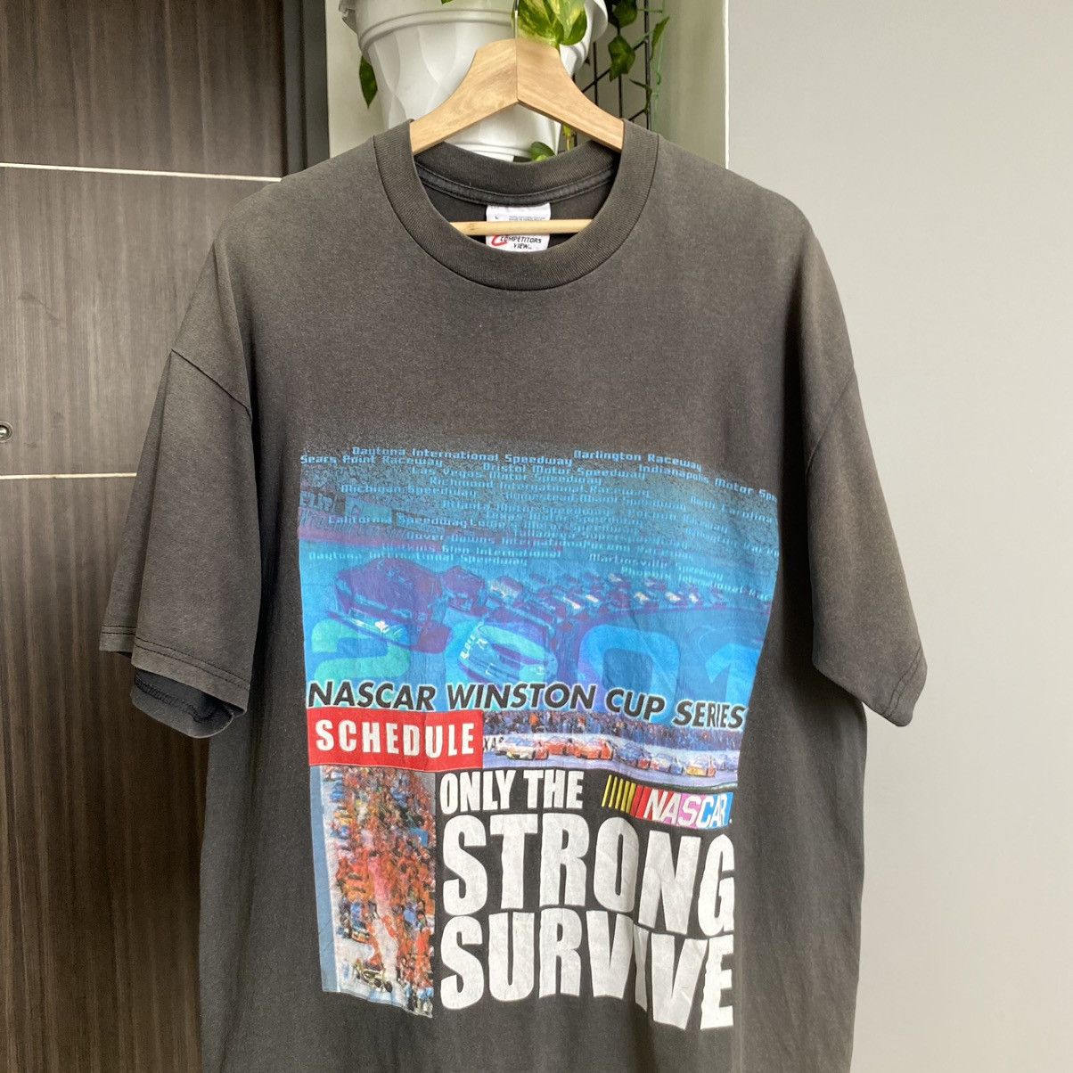 NASCAR Thrashed Faded Vintage 2001 Nascar Winston Cup ERD GRUNGE T Size US XL / EU 56 / 4 - 3 Thumbnail