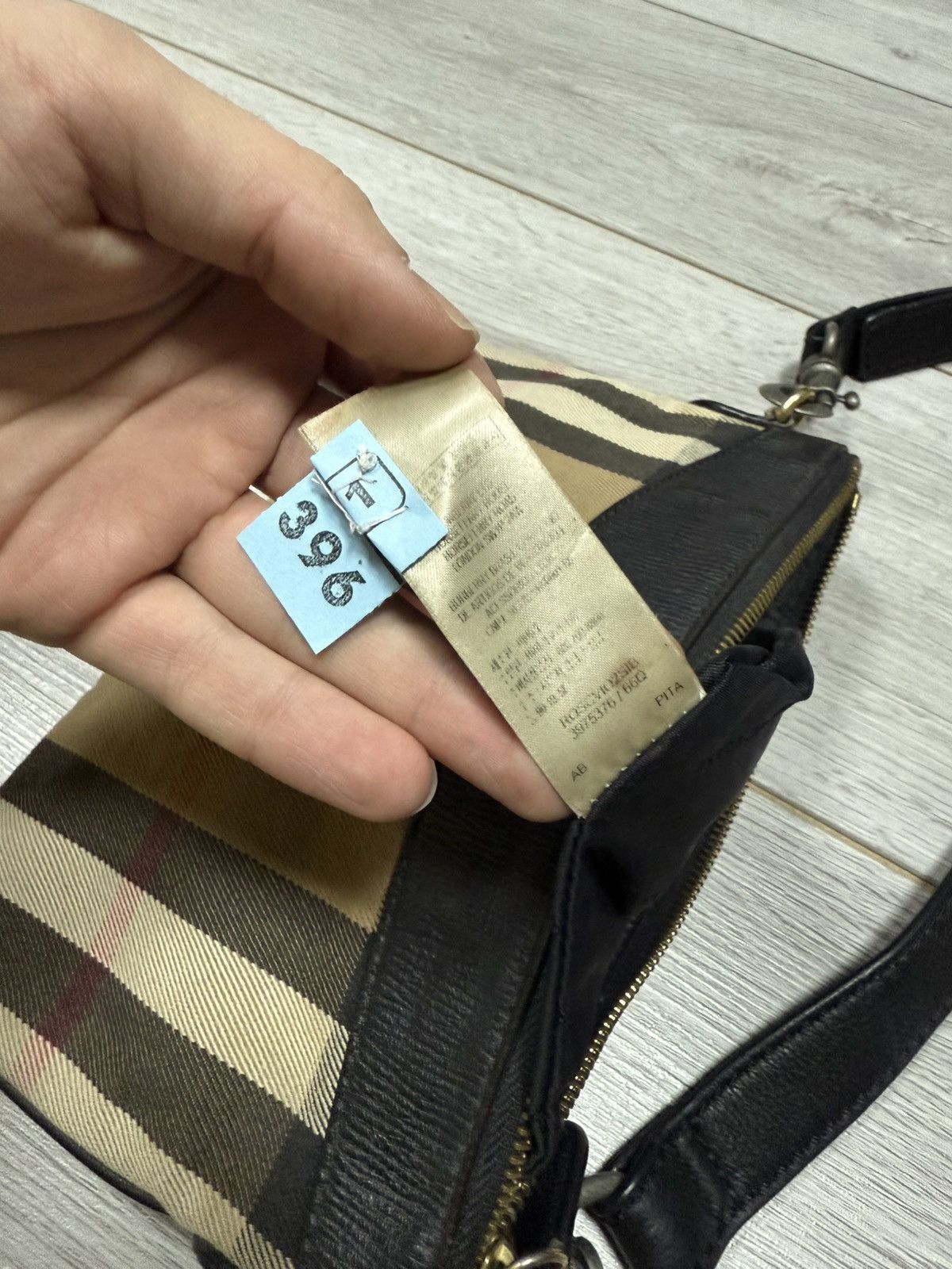 Burberry Burberry nova check leather bag pouch crossbody Size ONE SIZE - 6 Thumbnail