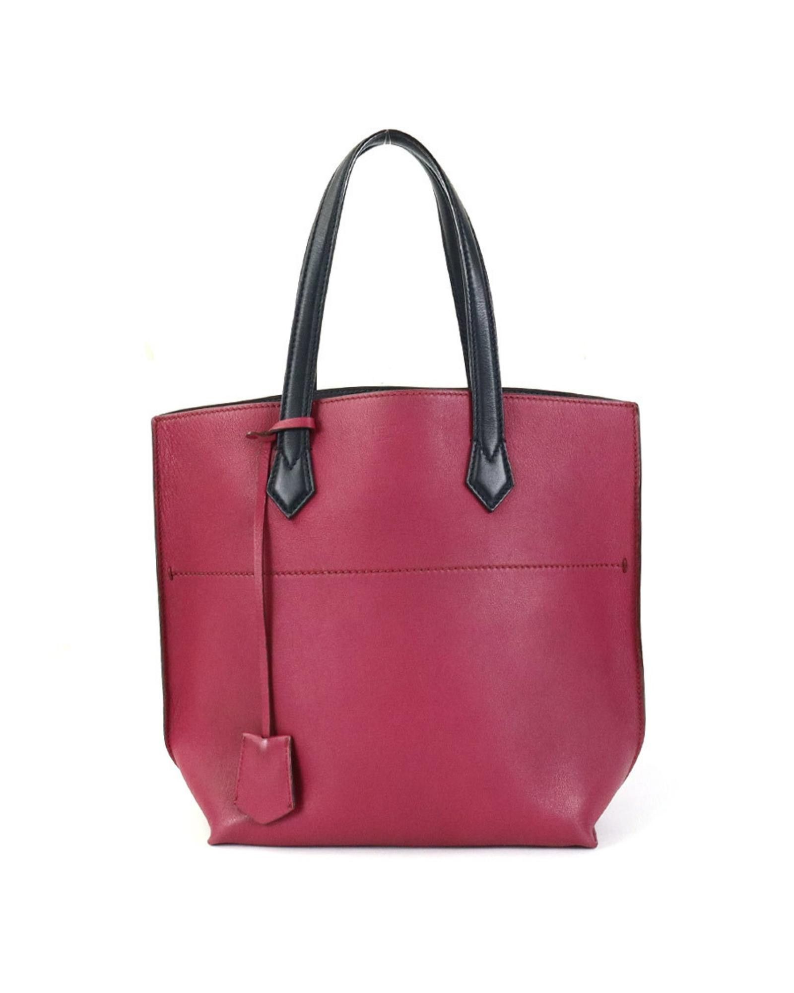 image of Fendi Versatile And Elegant Leather Bag in Pink, Women's