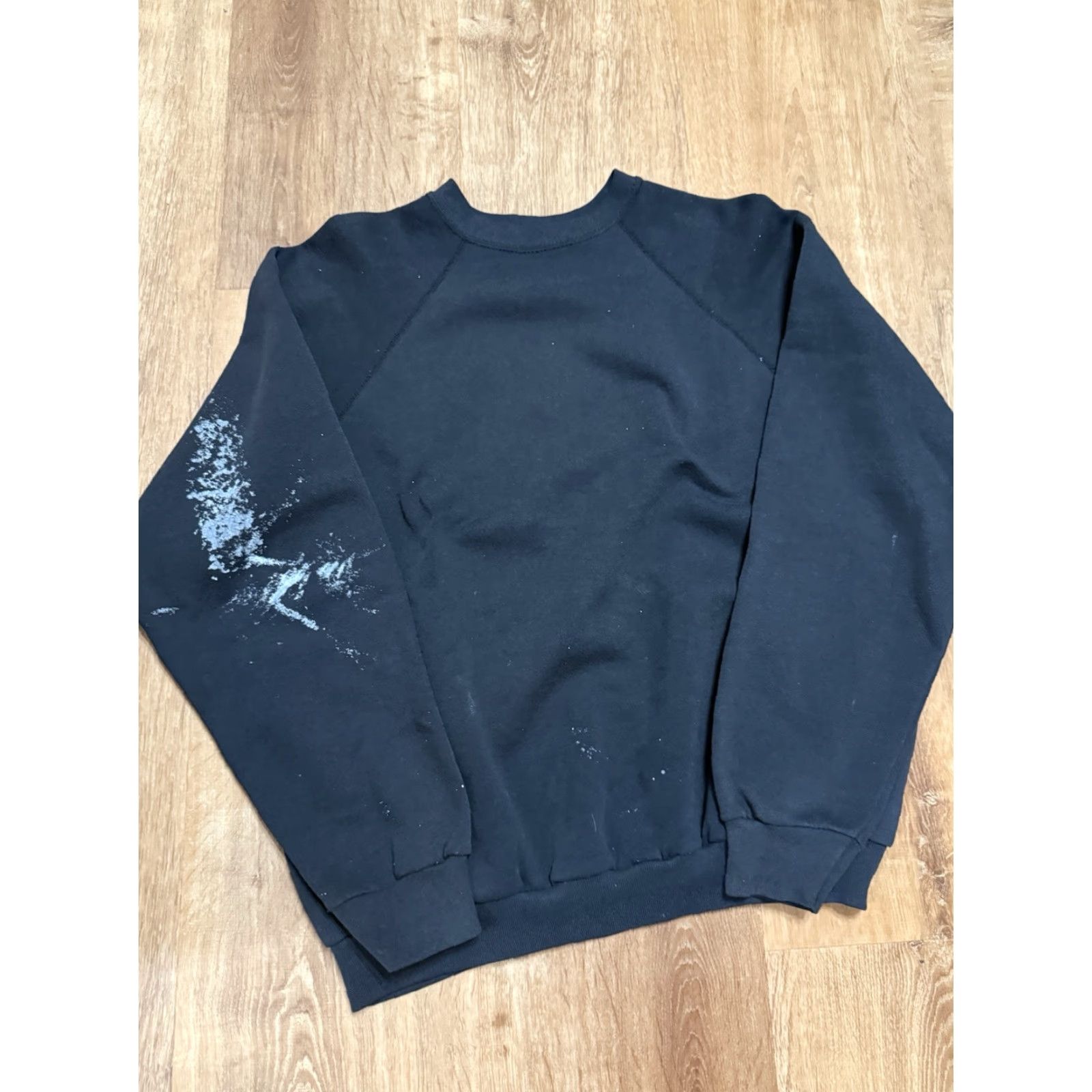 Tultex VINTAGE Tultex 90s Black Crewneck Sweatshirt Boxy Large Men L Sun Faded Distressed Pullover Sweatshirt Size US L / EU 52-54 / 3 - 5 Thumbnail