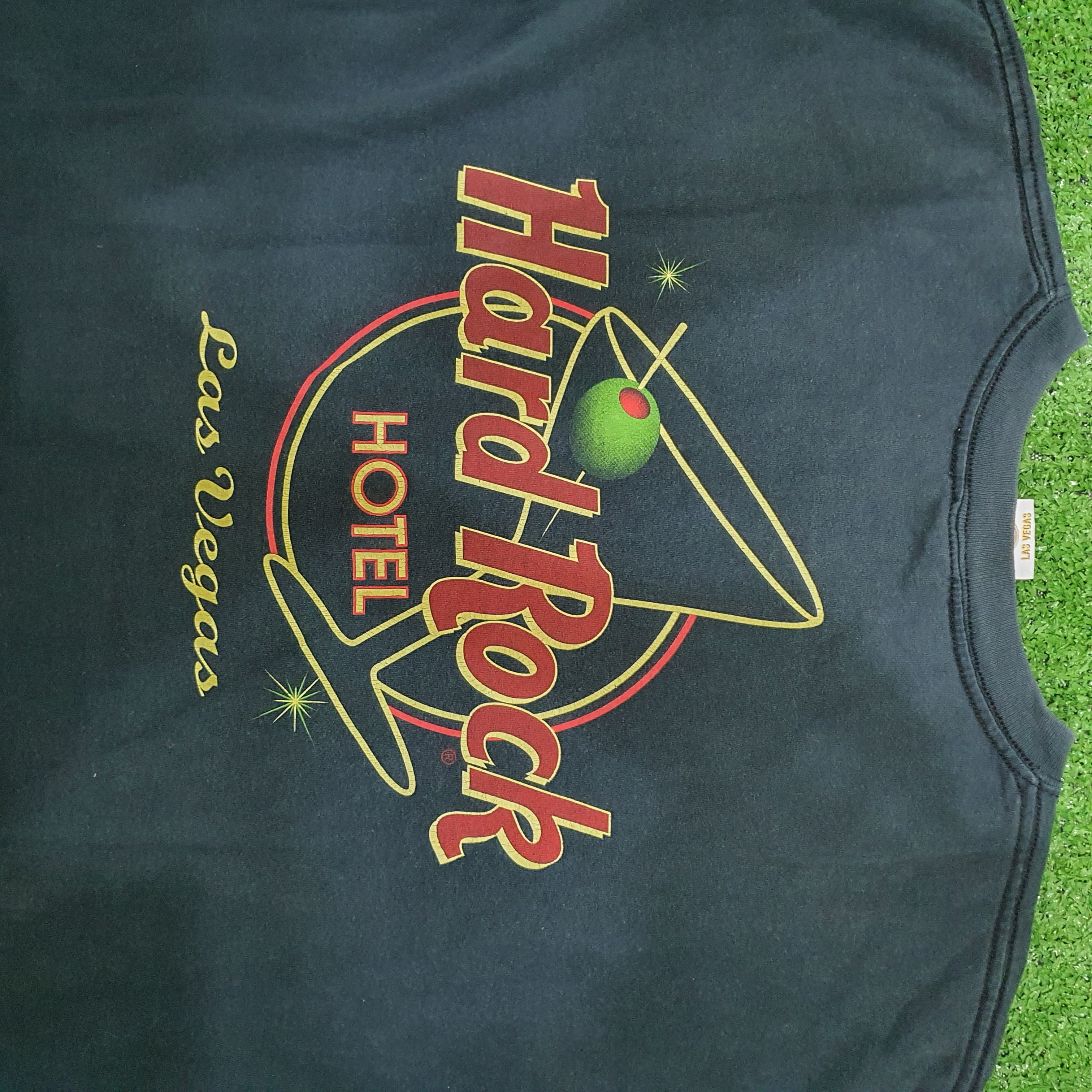 Hard Rock Cafe vintage Hard Rock Hotel Las Vegas T-shirt with a martini Size US L / EU 52-54 / 3 - 12 Thumbnail