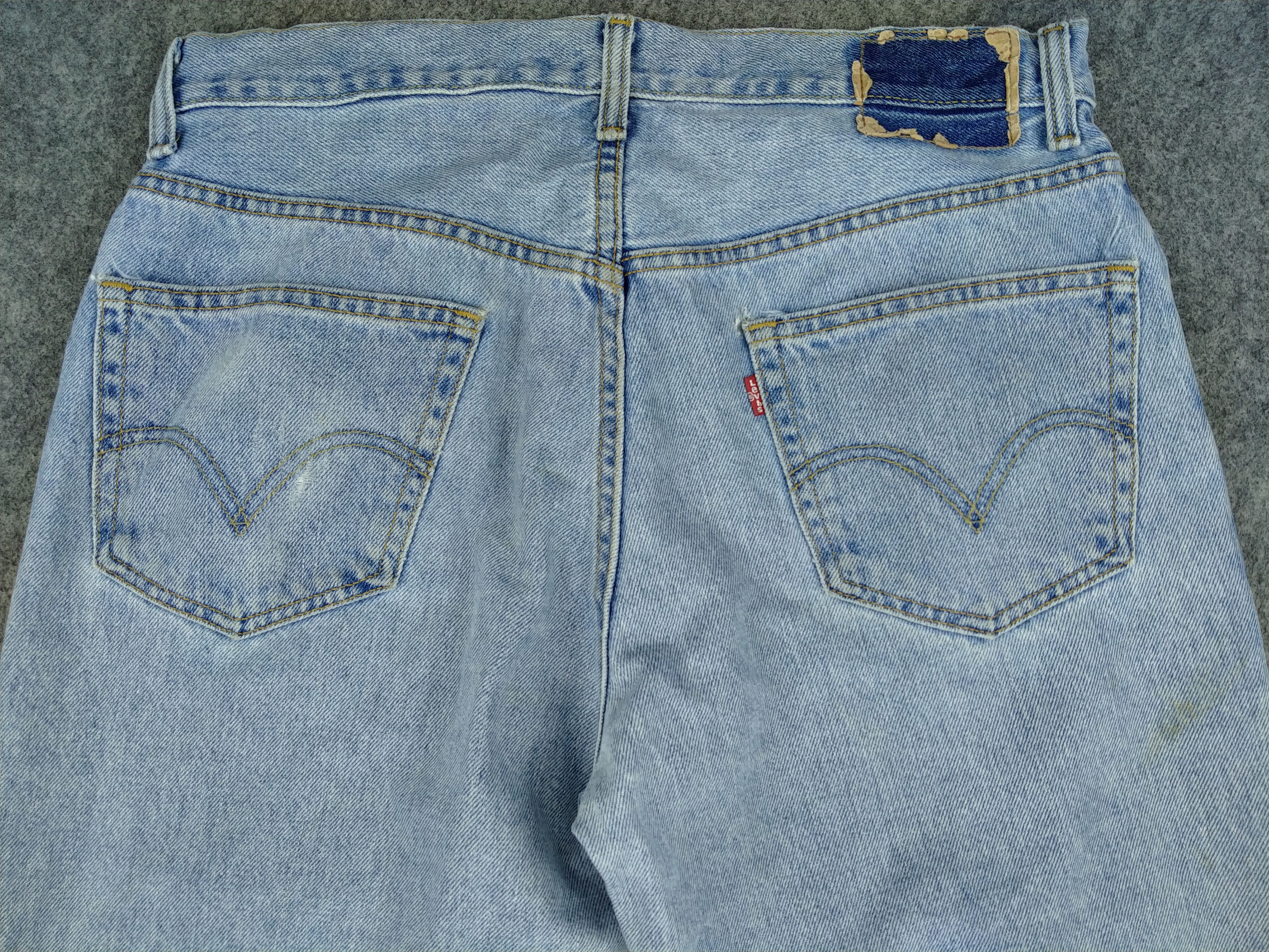 Levi's Light Wash Vintage Levi's 550 Jeans 34x31 Denim -JN1037 Size US 34 / EU 50 - 4 Thumbnail