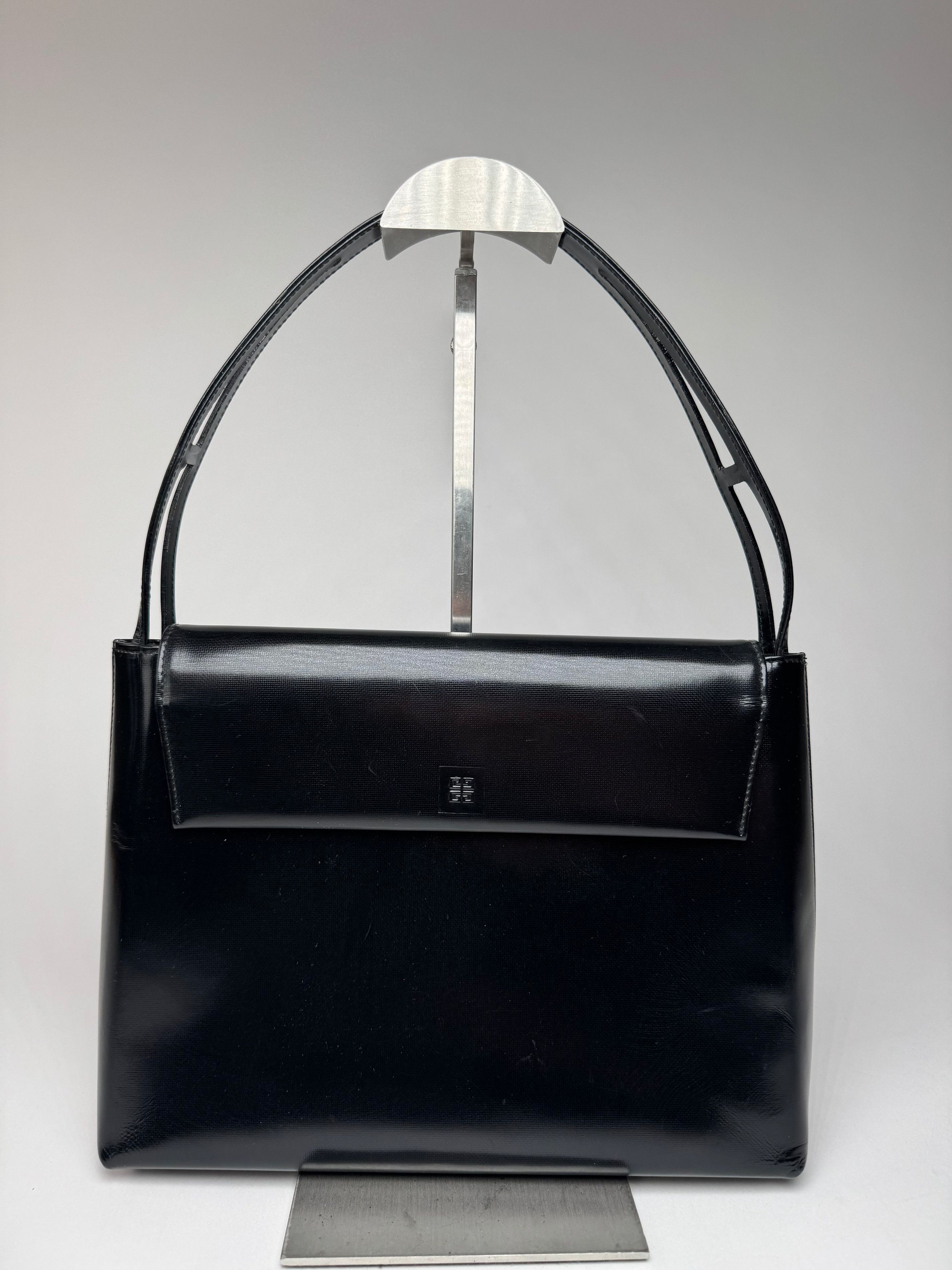 Givenchy Vintage 4G Patent Leather Bag Black Size ONE SIZE - 1 Thumbnail