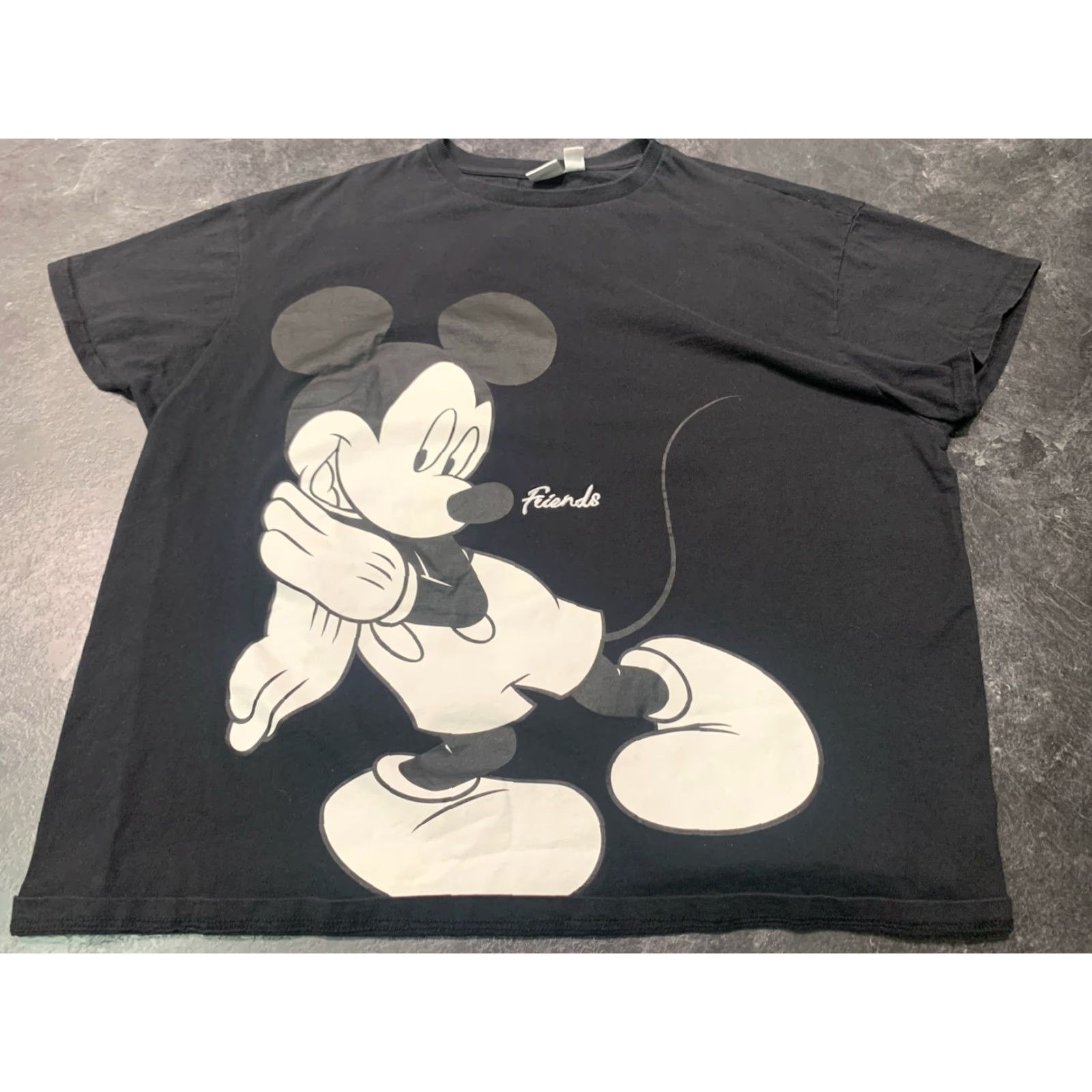 Disney Disney Shirt Mickey Mouse Friends Short Sleeve T-Shirt Womens XL Regular Black 100% Cotton Adults Women 18-20 Size XL / US 12-14 / IT 48-50 - 2 Thumbnail