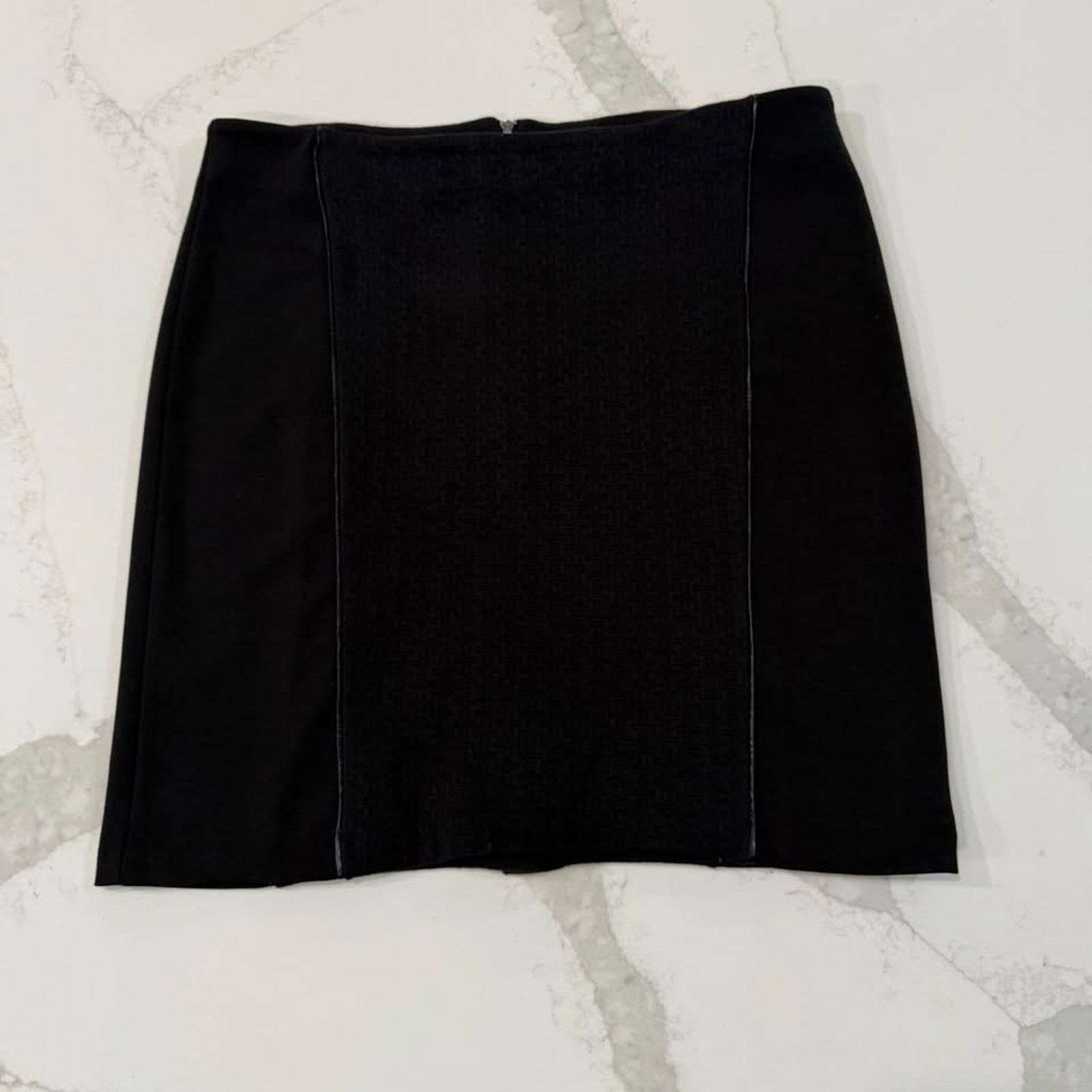 Laundry by Shelli Segal Laundry by Shelli Segal QuiltedTexture PencilSkirt Womens 12 Size 34" / US 12 / IT 48 - 1 Thumbnail