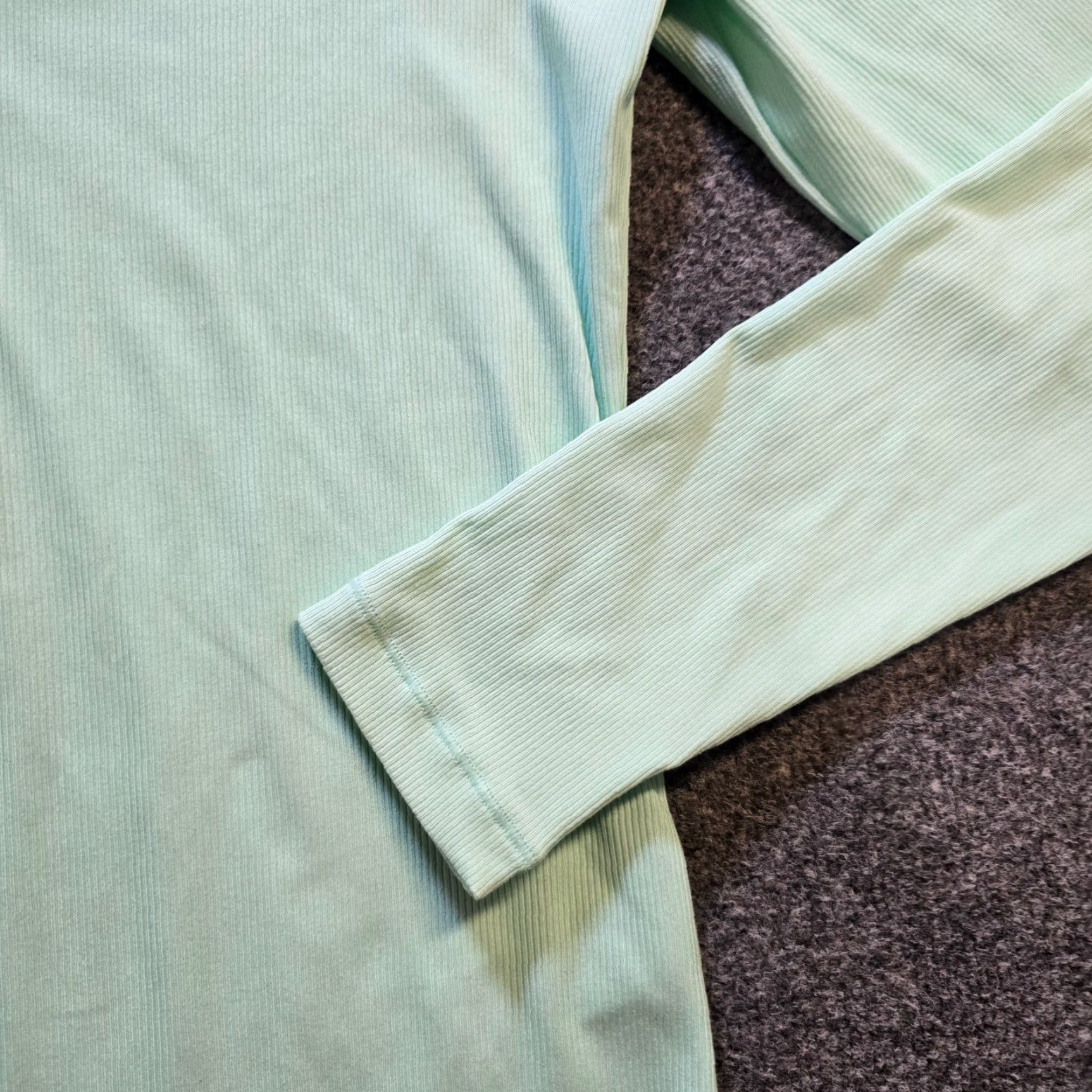 Athleta Athleta Top Womens Size Large Green Henley Ribbed Long Sleeve Stretch Casual Shirt Size L / US 10 / IT 46 - 3 Thumbnail