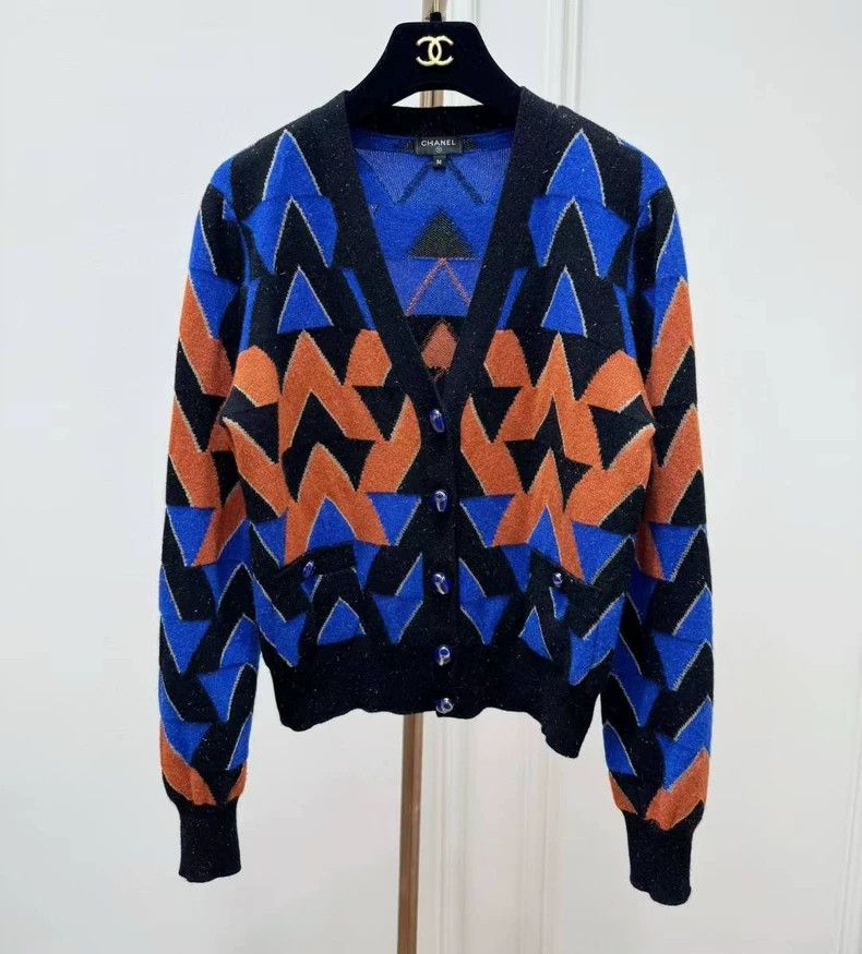 Chanel Chanel Egypt Series Gold Knitted Cardigan coat Size XS / US 0-2 / IT 36-38 - 1 Thumbnail