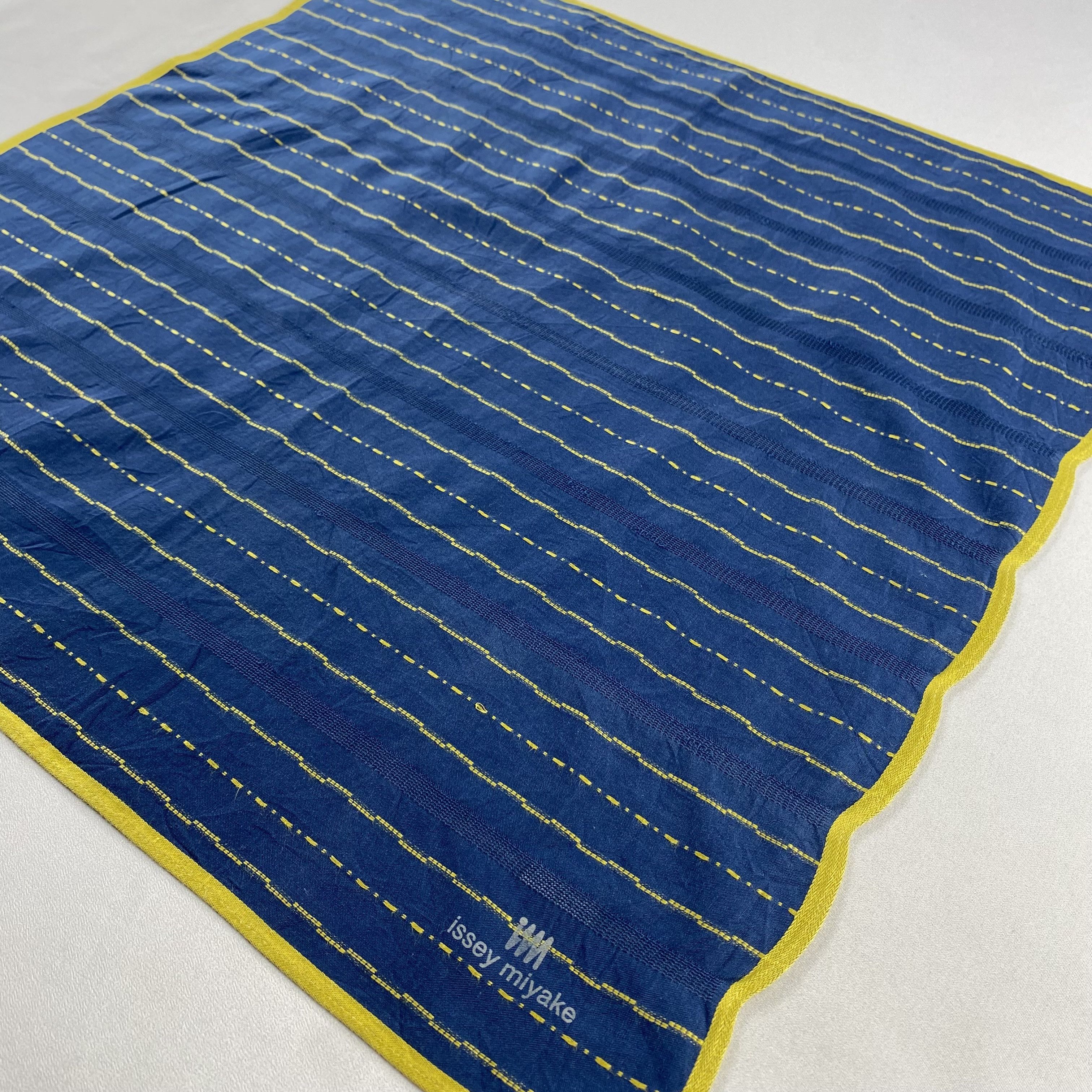 Issey Miyake × Vintage Issey Miyake Bandana/ Handkerchief / Neckerchief-P1597 Size ONE SIZE - 2 Thumbnail