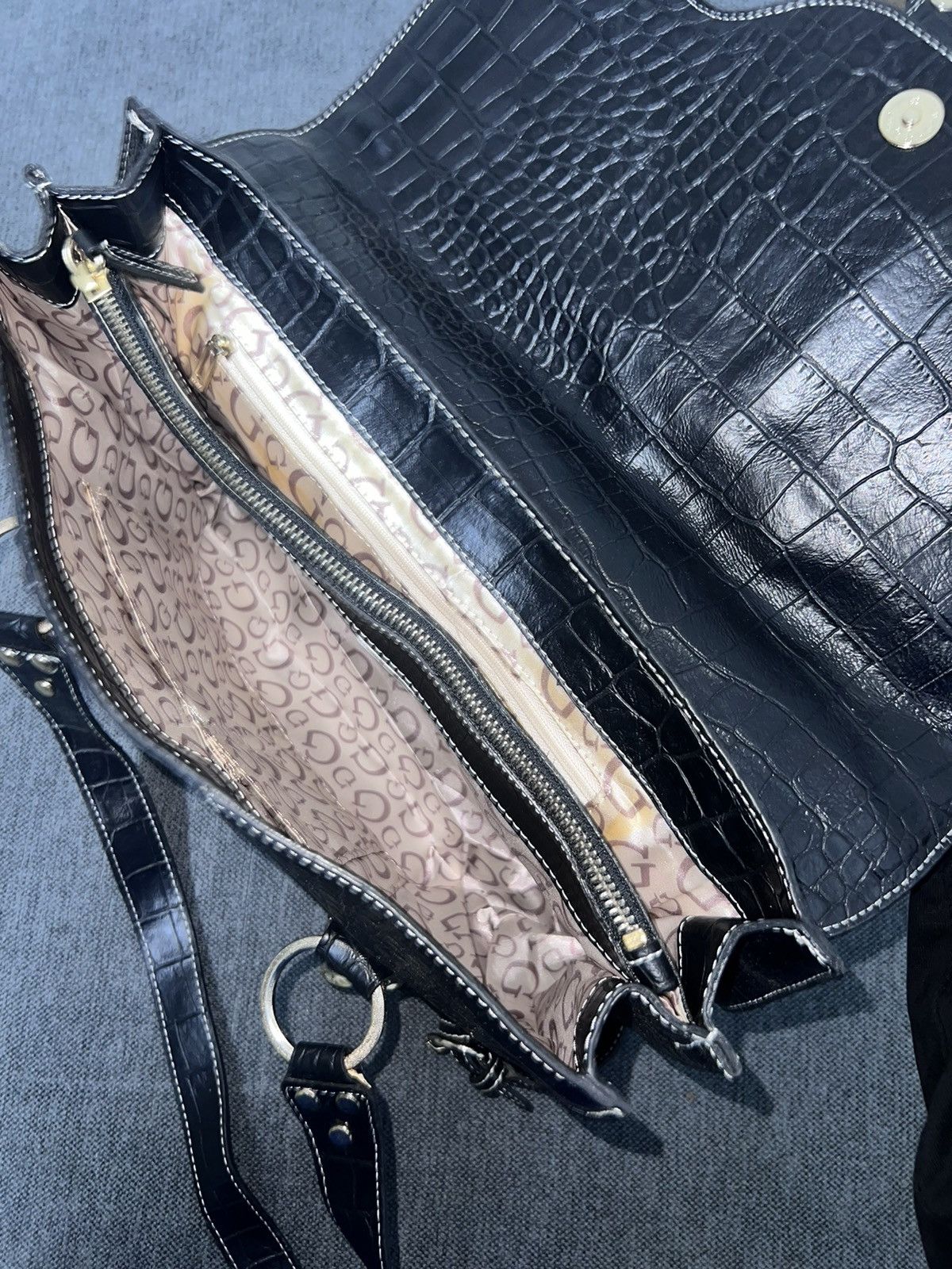 Guess VINTAGE GUESS GOTH PATENT LEATHER HANDBAG Size ONE SIZE - 5 Thumbnail