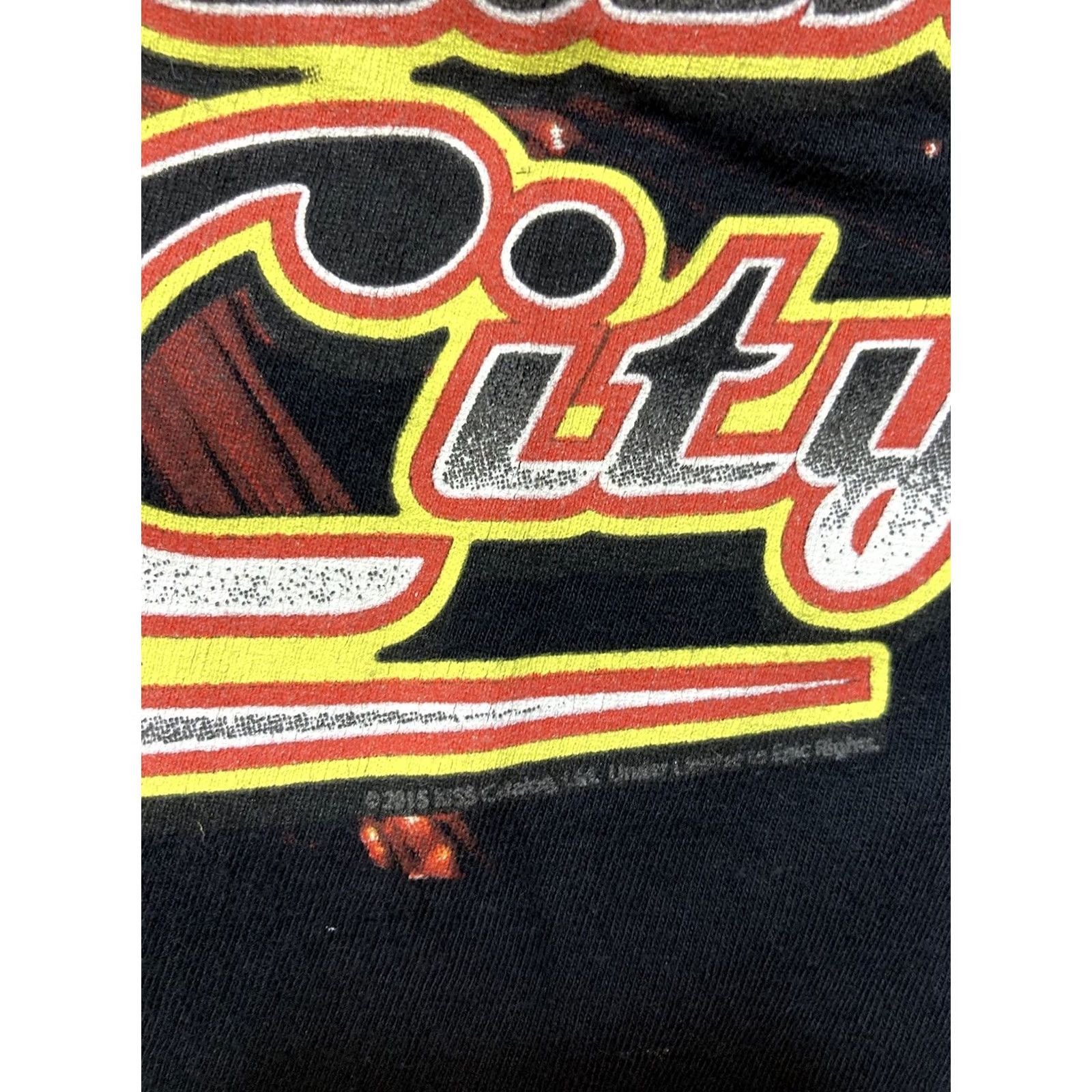 Gildan Kiss European Rock City Graphic T-shirt Women Small Black Short Sleeve Music Galaxy? Size S / US 4 / IT 40 - 3 Thumbnail
