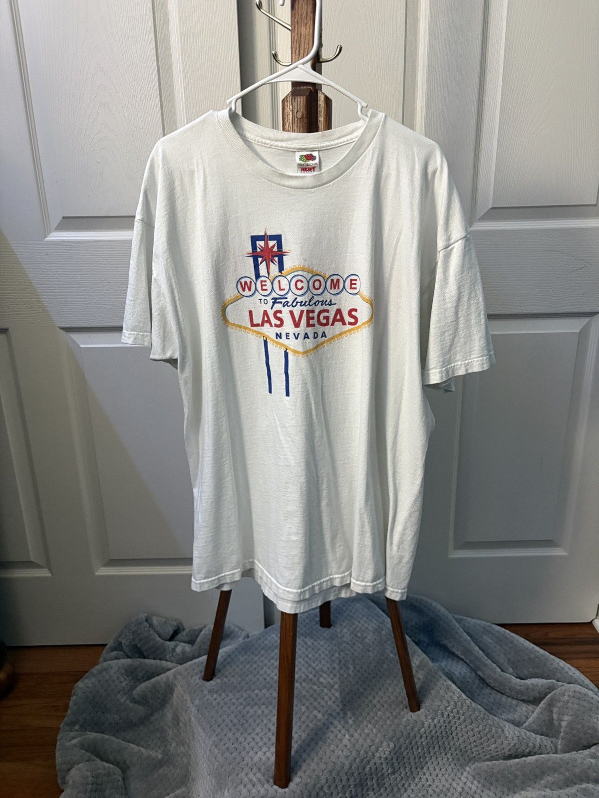 Fruit Of The Loom Vintage Las Vegas Terrible’s Tee in White Size US XL / EU 56 / 4 - 1 Thumbnail