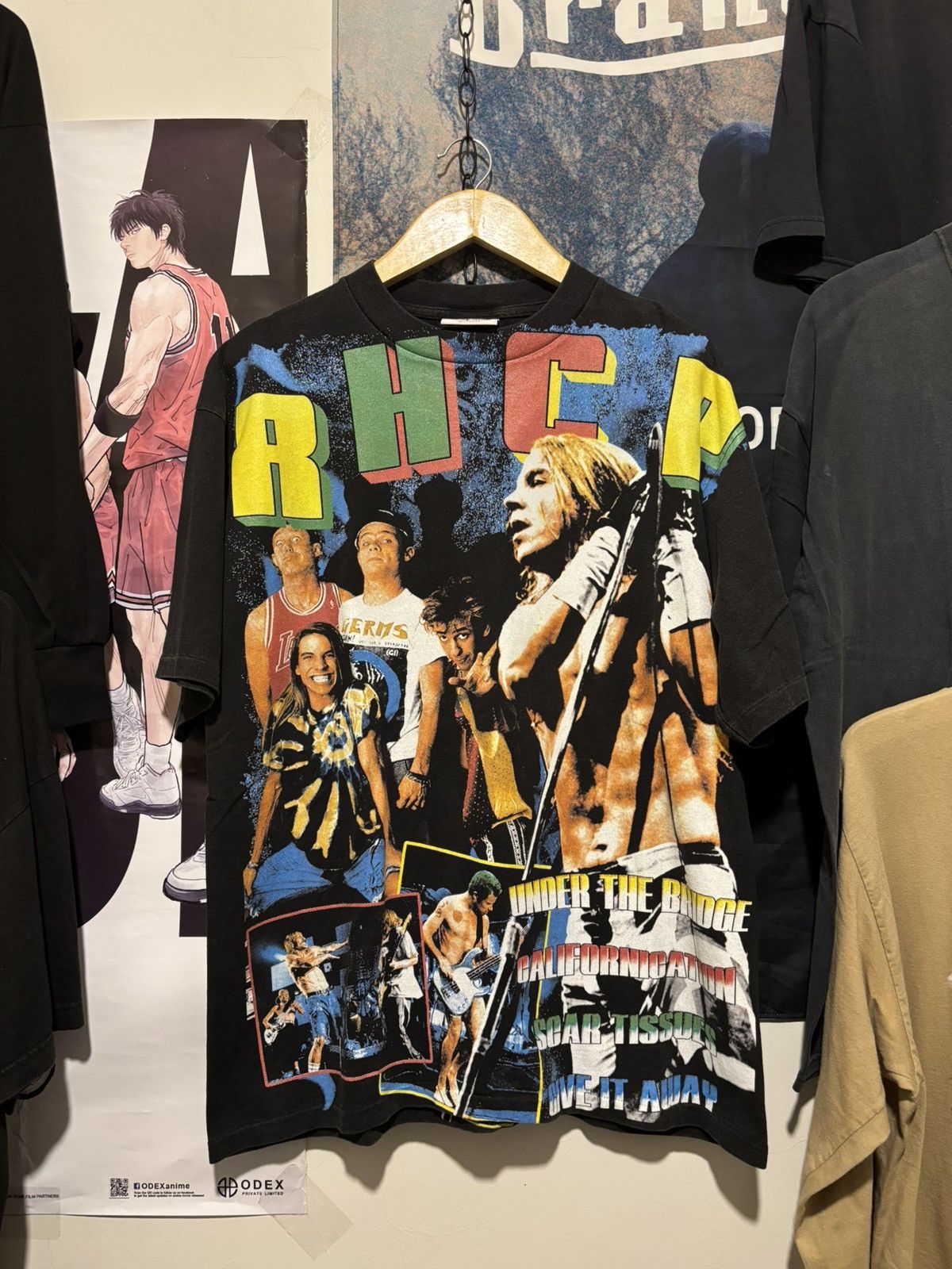 Band Tees × Rap Tees AOP Red Hot Chilli Peppers Size US L / EU 52-54 / 3 - 1 Thumbnail