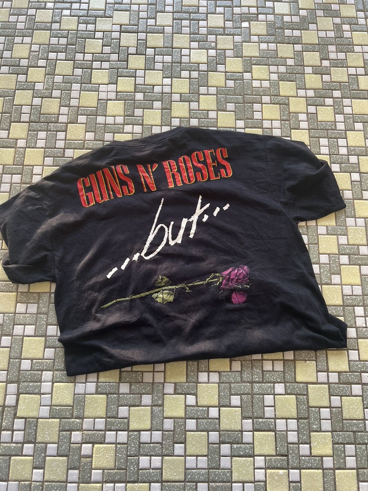 Band Tees Guns N Roses - Vintage 1989 Size US L / EU 52-54 / 3 - 22 Thumbnail