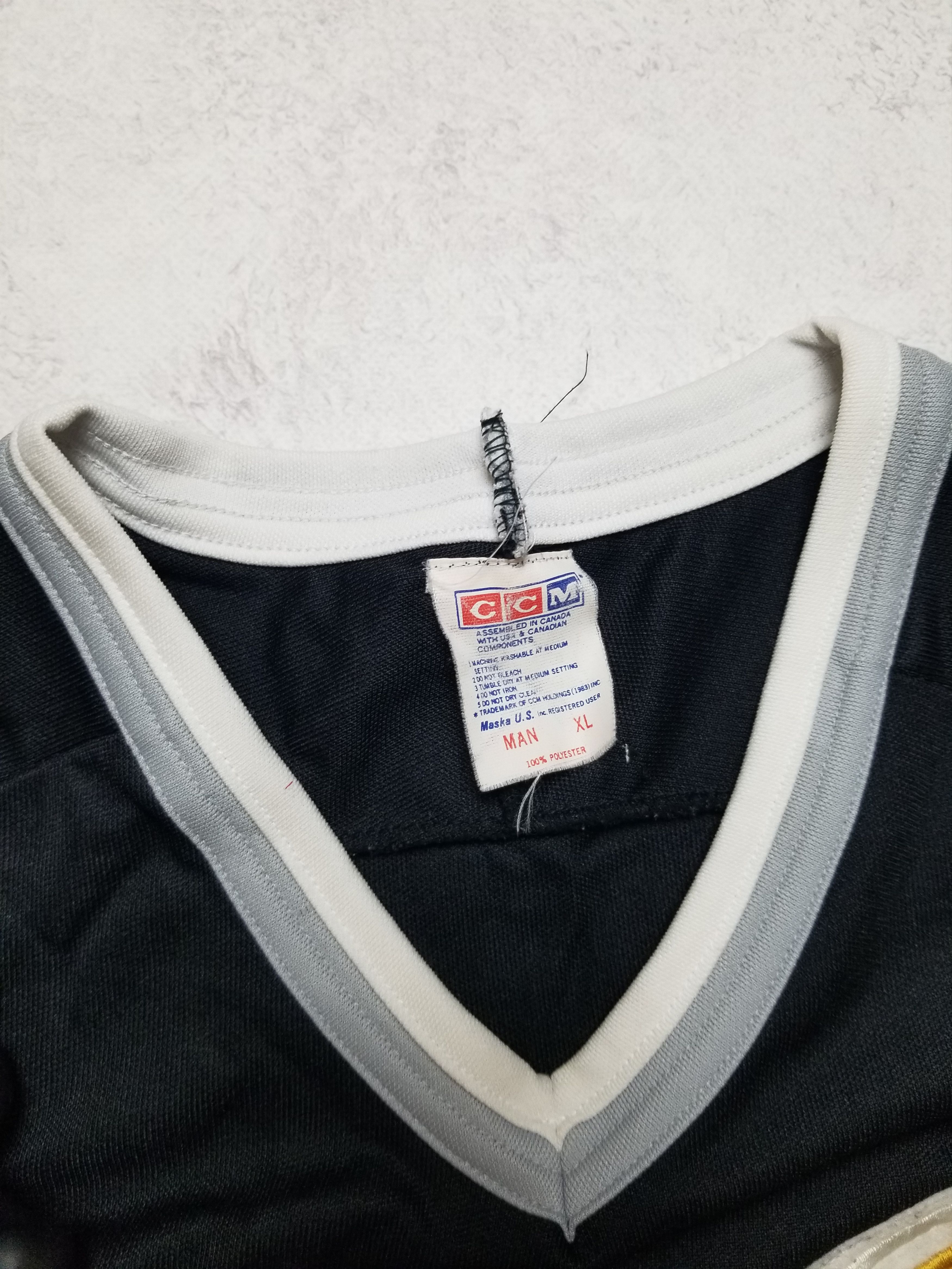 Ccm CCM Maska Wu-Tang Men’s 90’s Vintage Black and White Hockey Size US XL / EU 56 / 4 - 23 Thumbnail