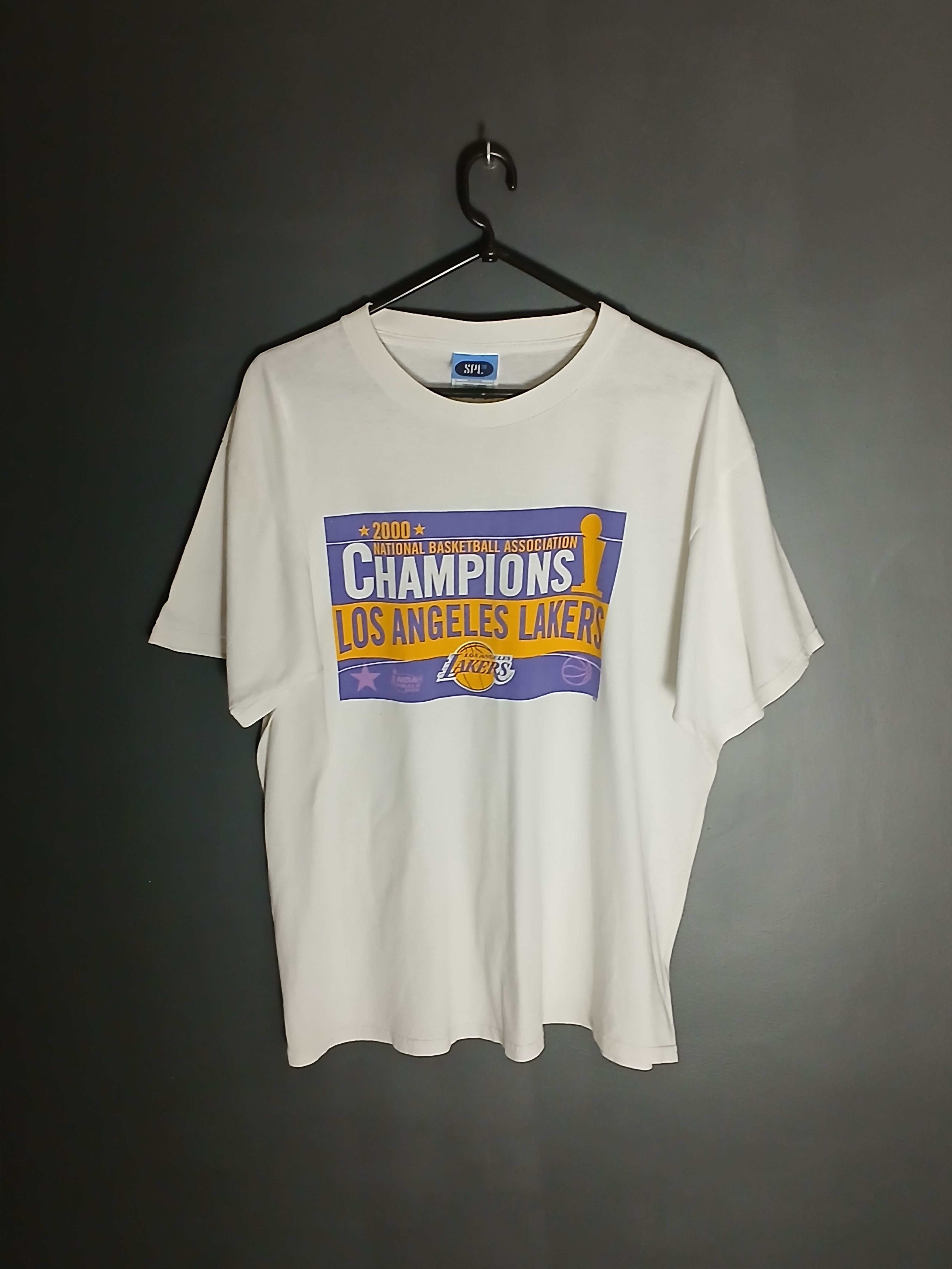 NBA × Vintage Vintage 2000 NBA Los Angeles Lakers Basketball T-Shirt Size US M / EU 48-50 / 2 - 1 Thumbnail