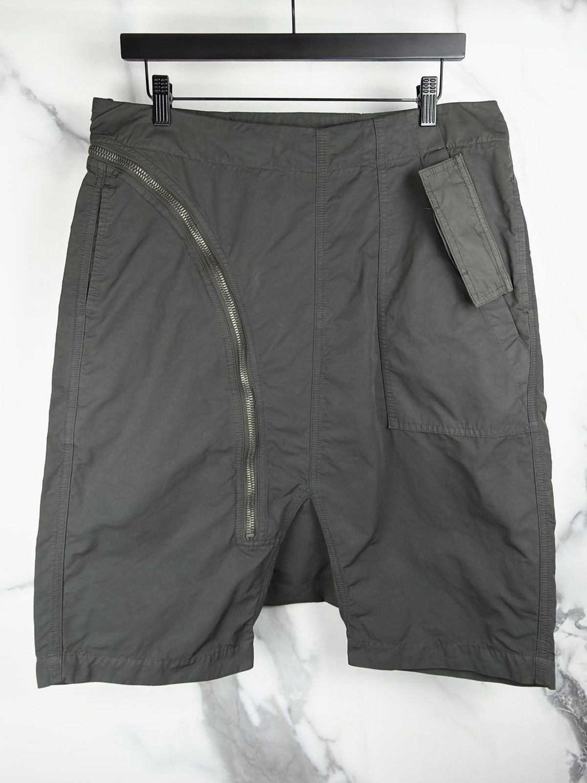 SS16 Rick Owens MU Nylon Aircut Zip Pod Shorts Green