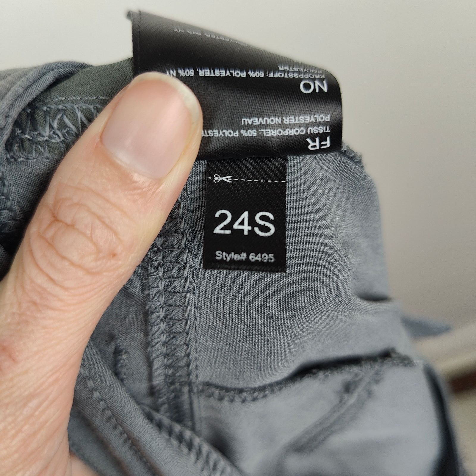 Kuhl Kuhl Freeflex Roll Up Cargo Pants Womens 12 Flint Gray Size 34" / US 12 / IT 48 - 10 Thumbnail