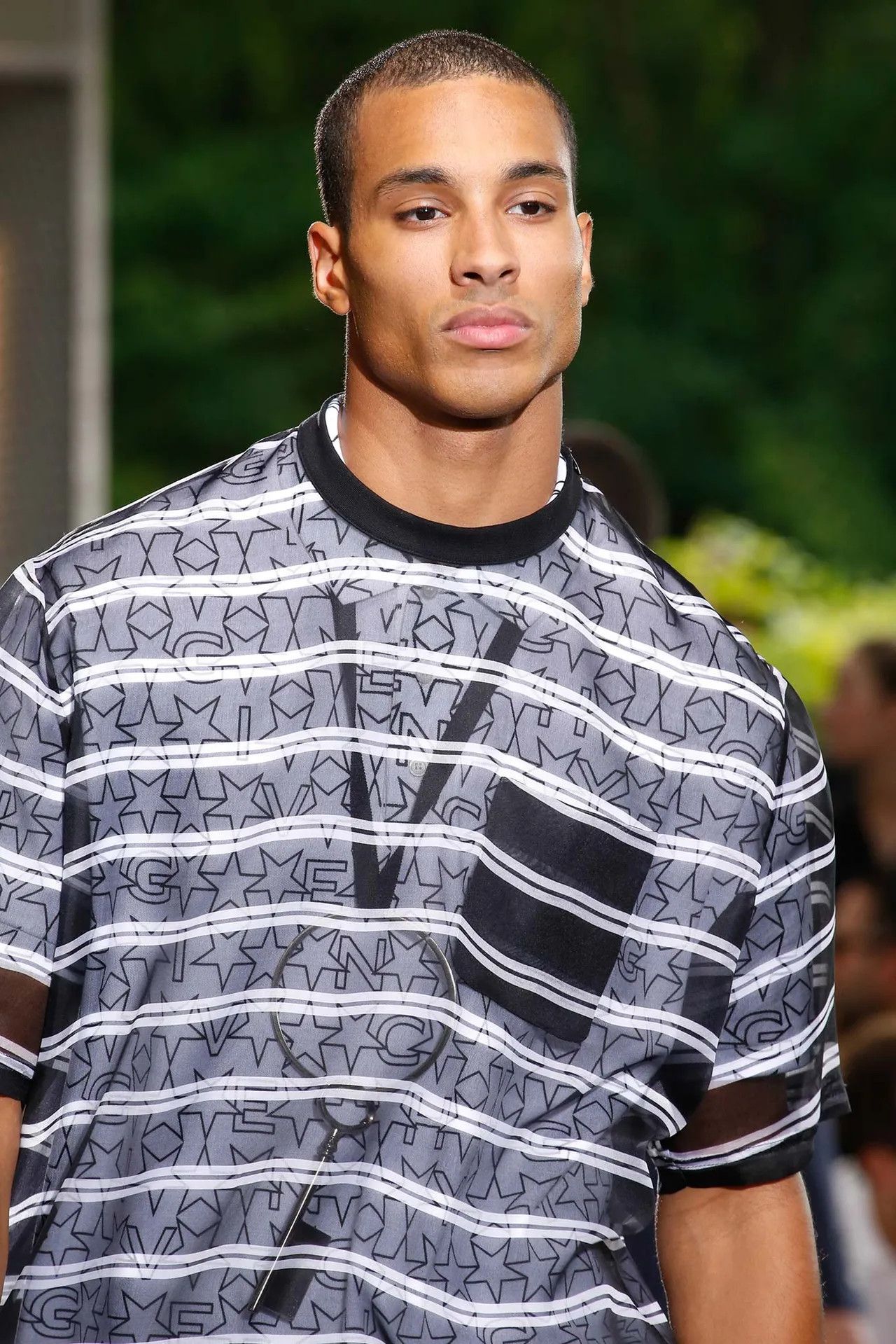 Givenchy Black and White Striped Organza Silk Oversized T-Shirt Size US L / EU 52-54 / 3 - 4 Thumbnail