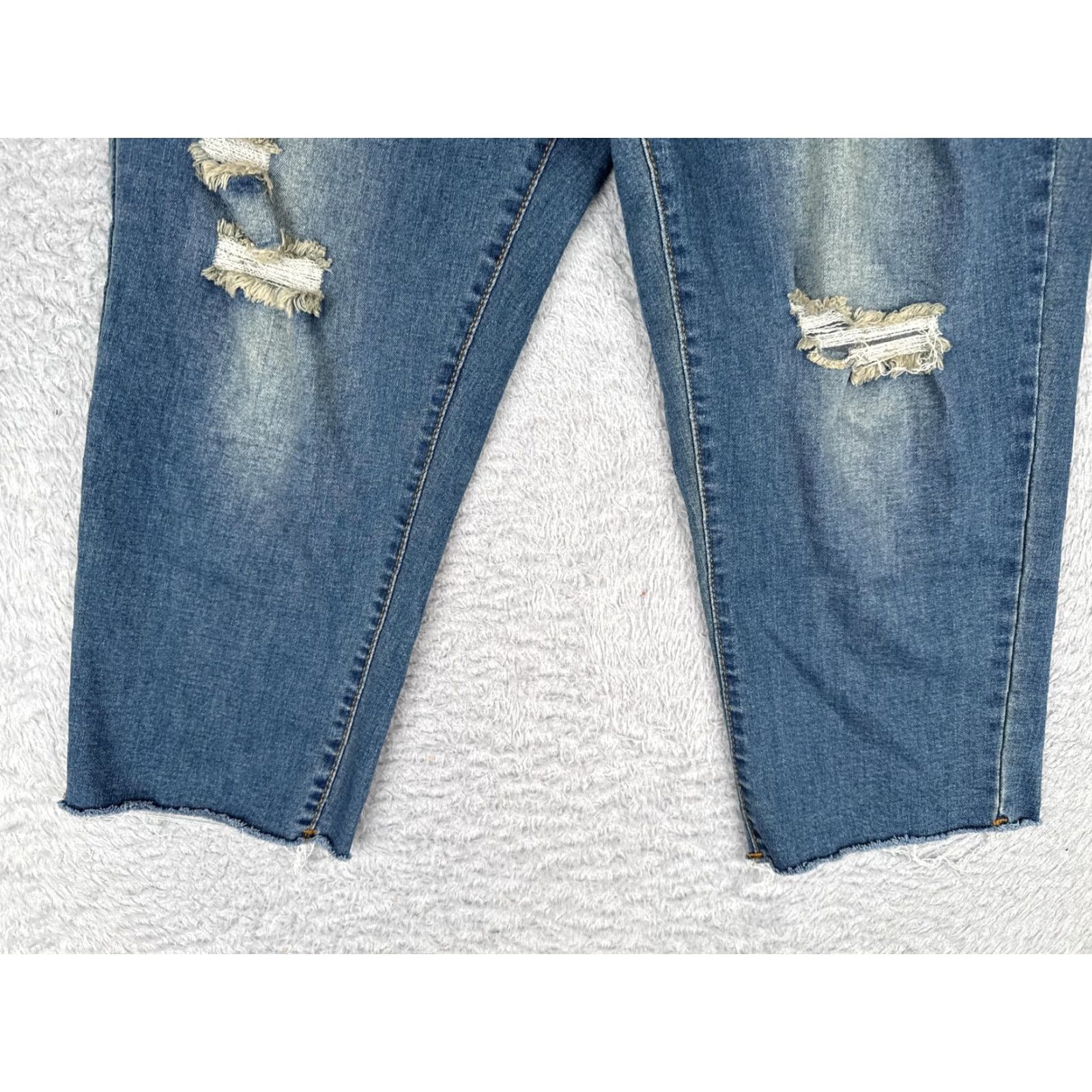 Vintage ROSWEAR Jeans Womens XL Blue Medium Wash High Rise Crop Distressed Stretch 34x19 Size 40" / US 18 - 2 Thumbnail