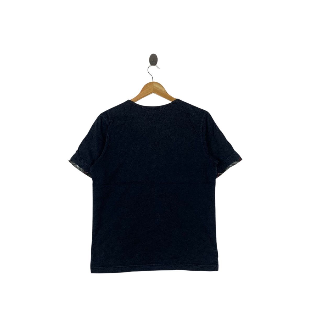 Burberry BURBERRY LONDON Blue Label Collection Nova Checks Tee Shirt Size M / US 6-8 / IT 42-44 - 5 Thumbnail
