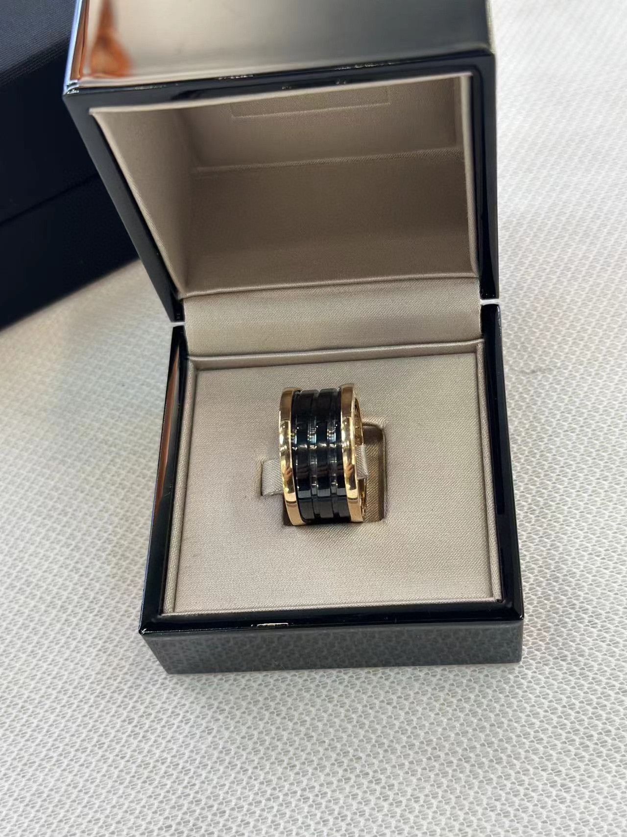 Bvlgari Bvlgari B.ZERO1 Ring Size ONE SIZE - 1 Thumbnail