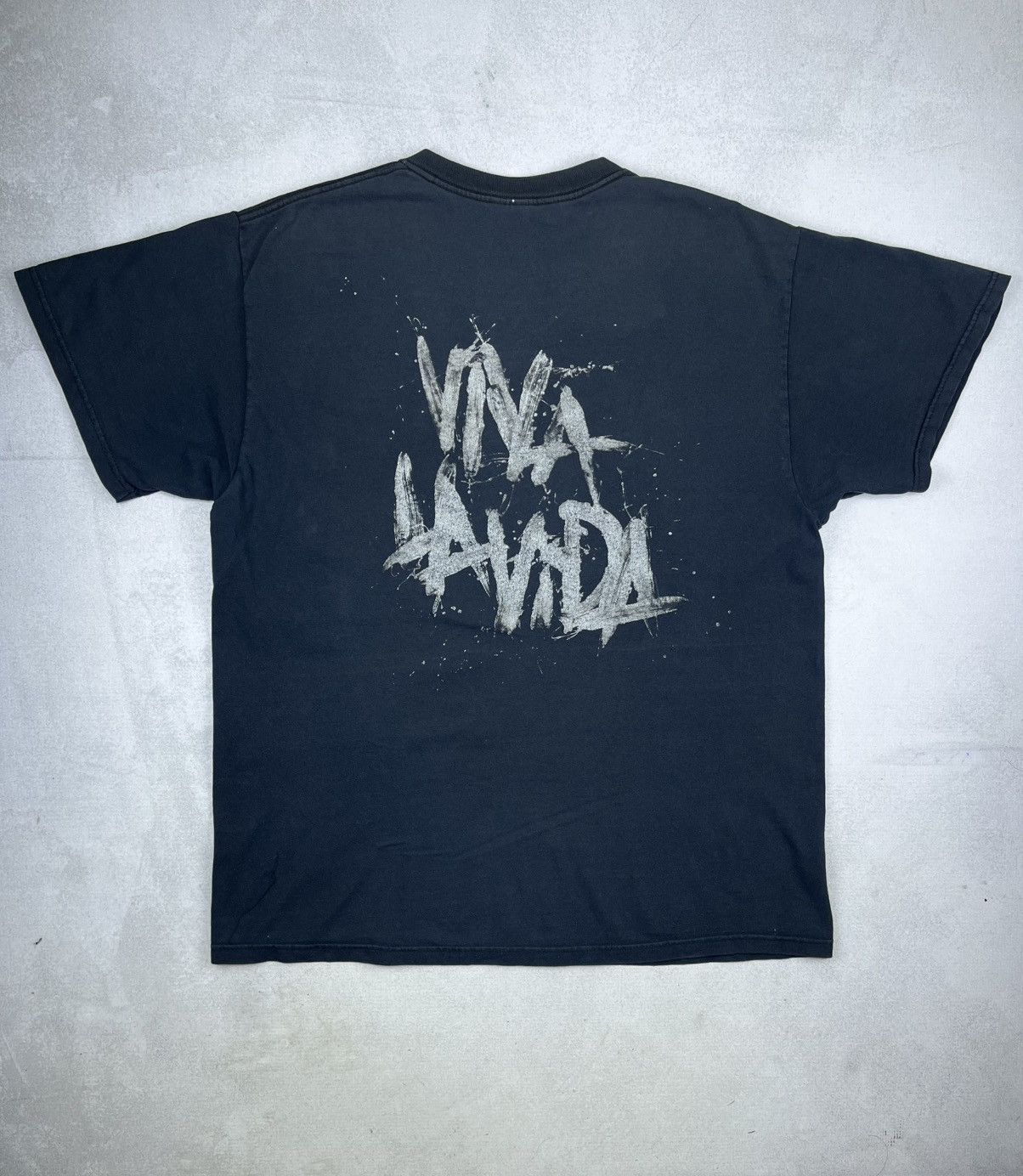 Band Tees Vintage Y2K Coldplay Viva La Vida Band Tee Size US L / EU 52-54 / 3 - 3 Thumbnail