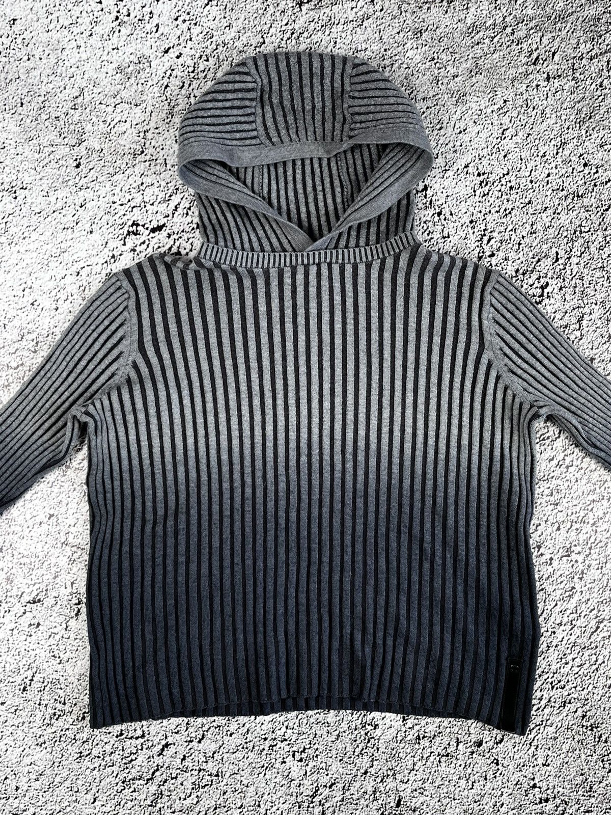 Armani Exchange Vintage Y2K Armani Exchange ribbed gradient hooded sweater L Size L / US 10 / IT 46 - 4 Thumbnail